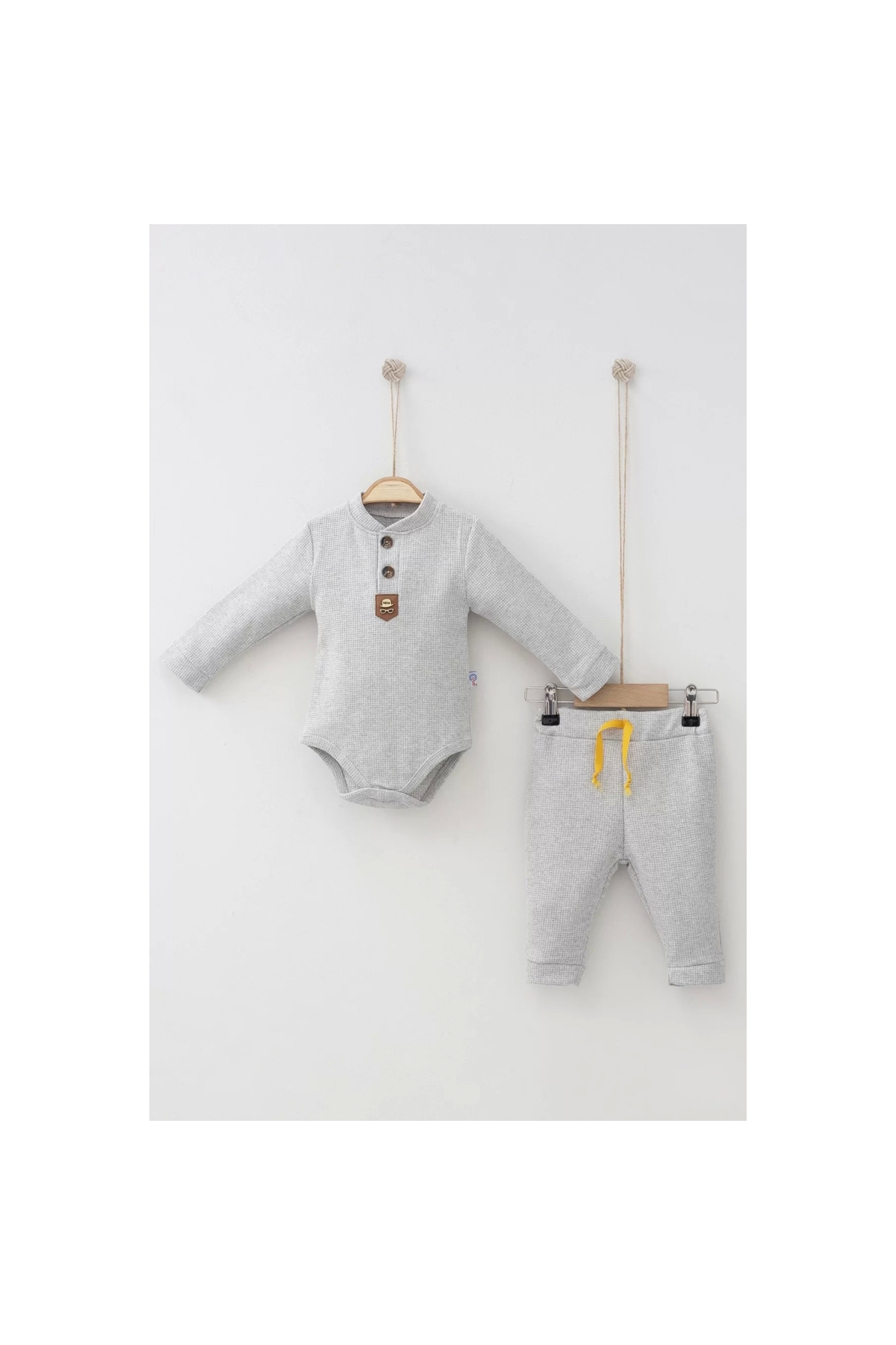 New Waffle Snap Buttoned 2-Piece Seasonal Set