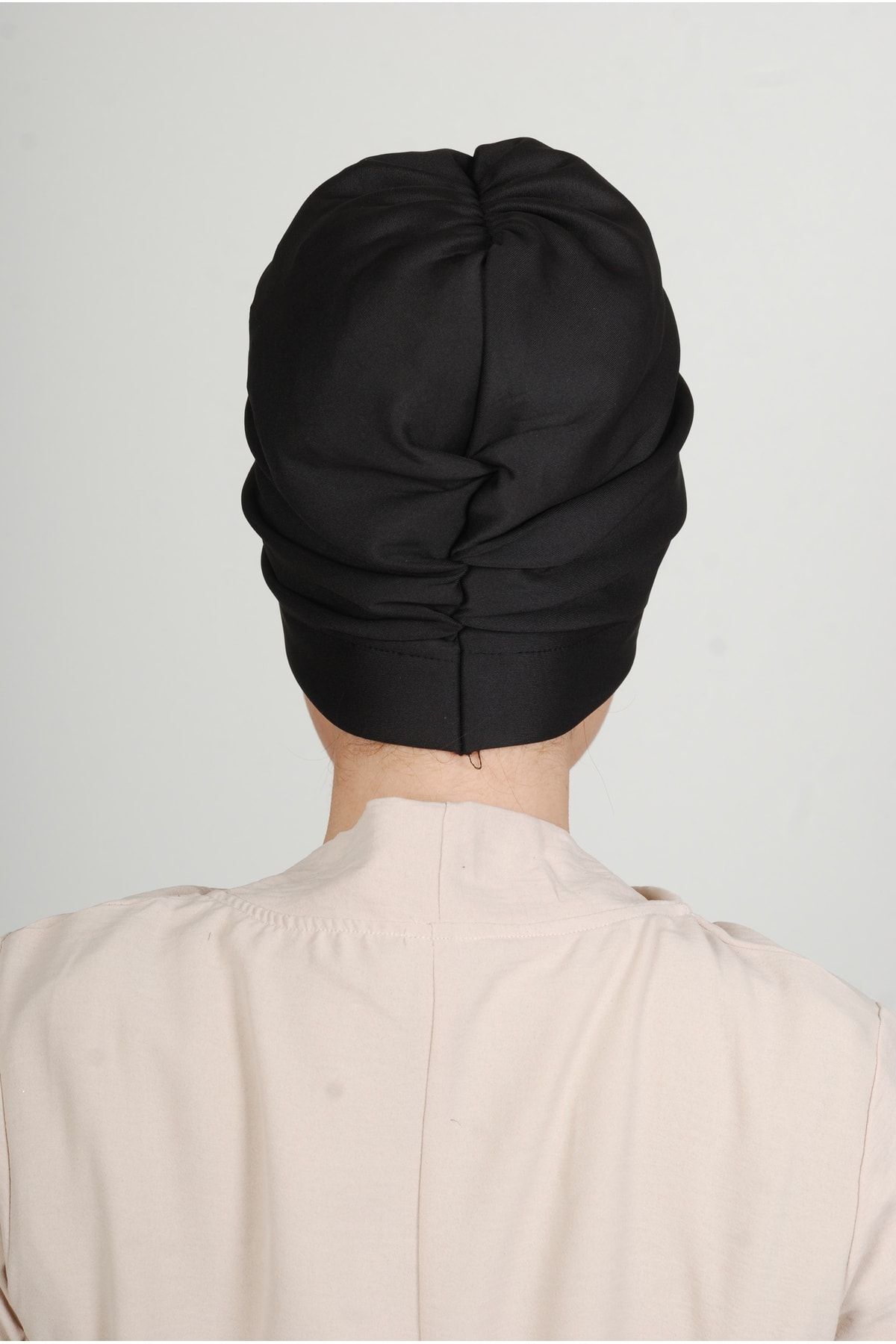 Yasmin S'H'E-Black Front Cross Model External Bonnet 3