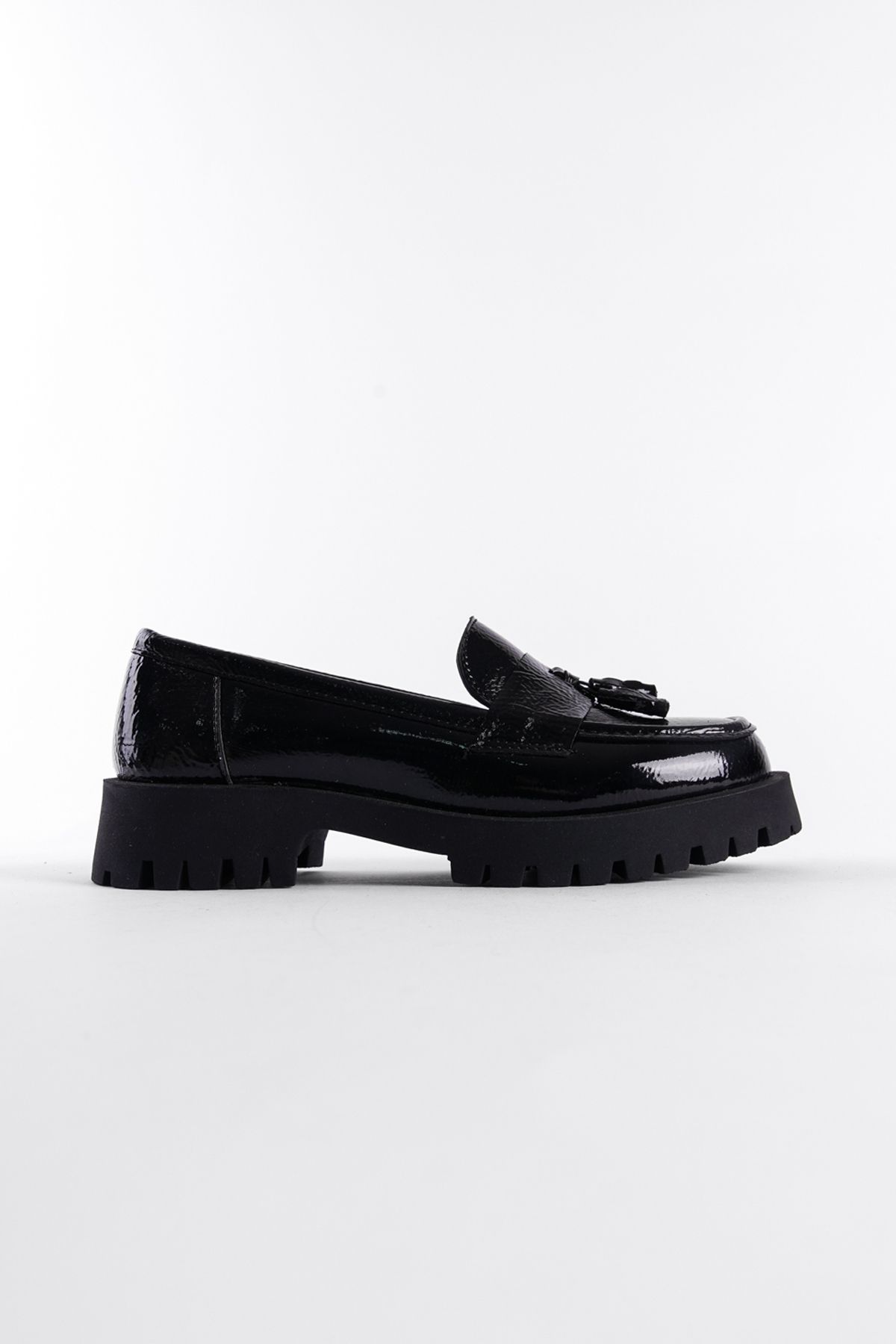 لوفر مشکی زنانه Trak Tassel Loafer اورجینال Capone Outfitters