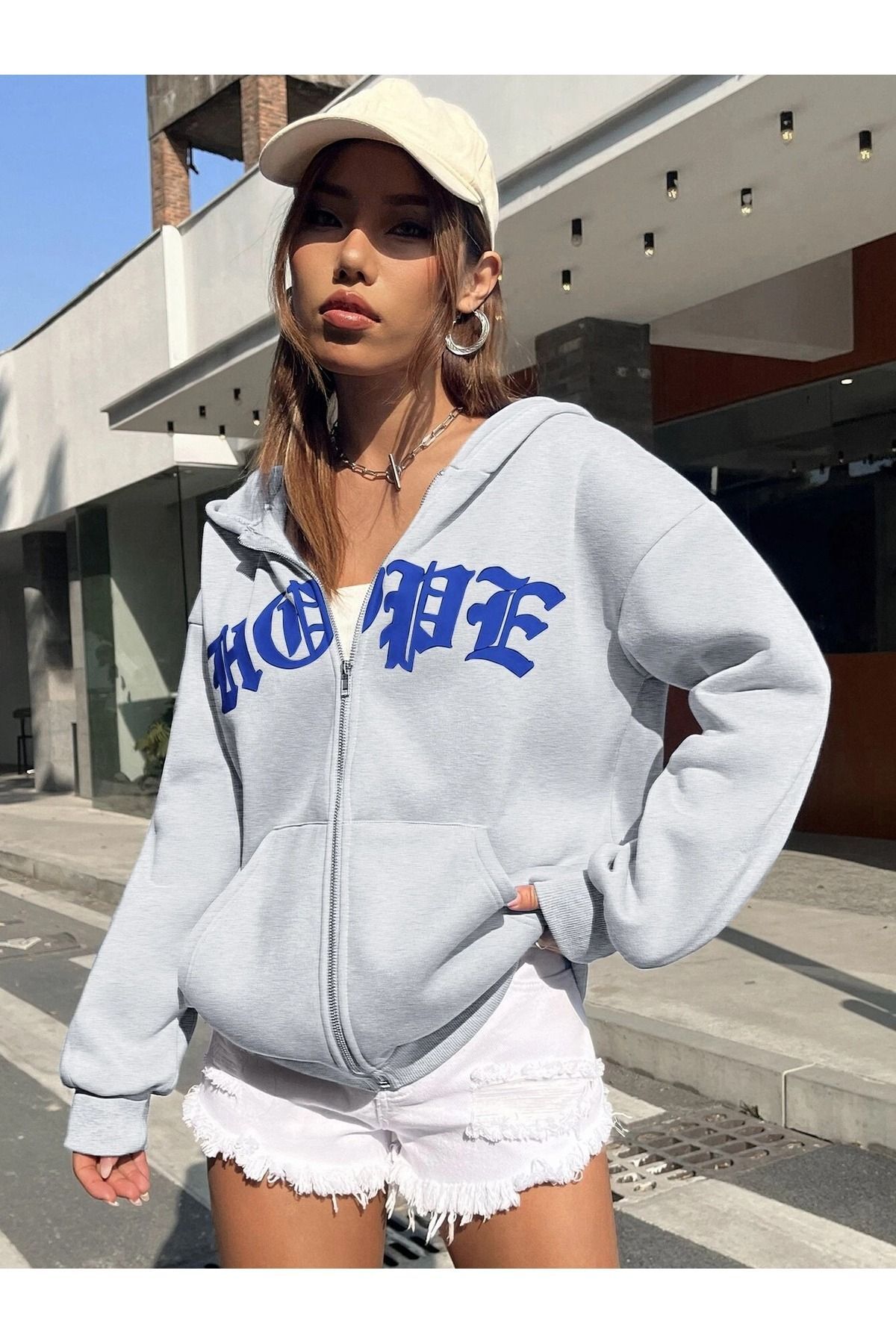 Hope Hırka - Gri Baskılı Kışlık Oversize Kapüşonlu Fermuarlı Cep Detaylı Hırka — خاکستری HOPEHIRKA-MR — تصویر 3 از 5