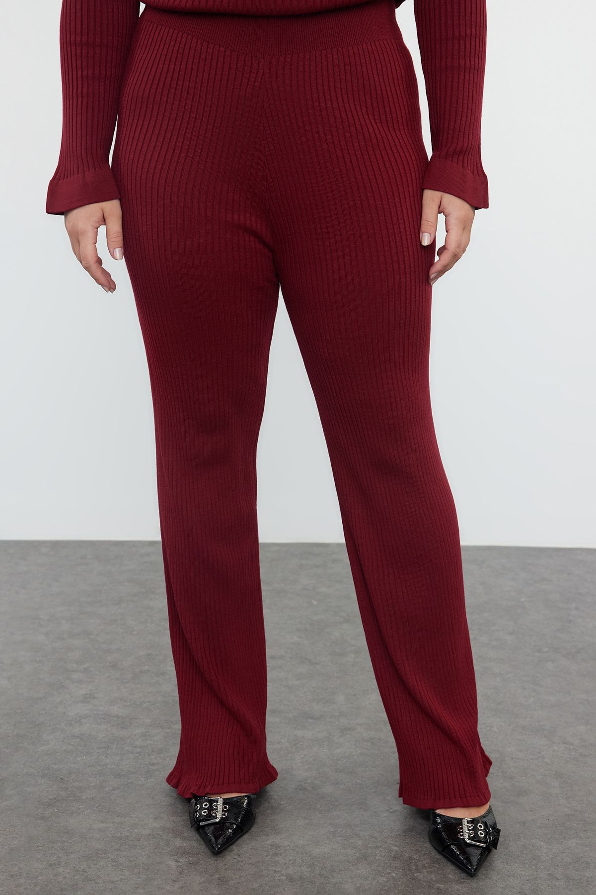 Trendyol Curve-Dark Cherry Knitwear Top and Bottom Set - With Flywheel and Buttons TBBAW25CP00009 5