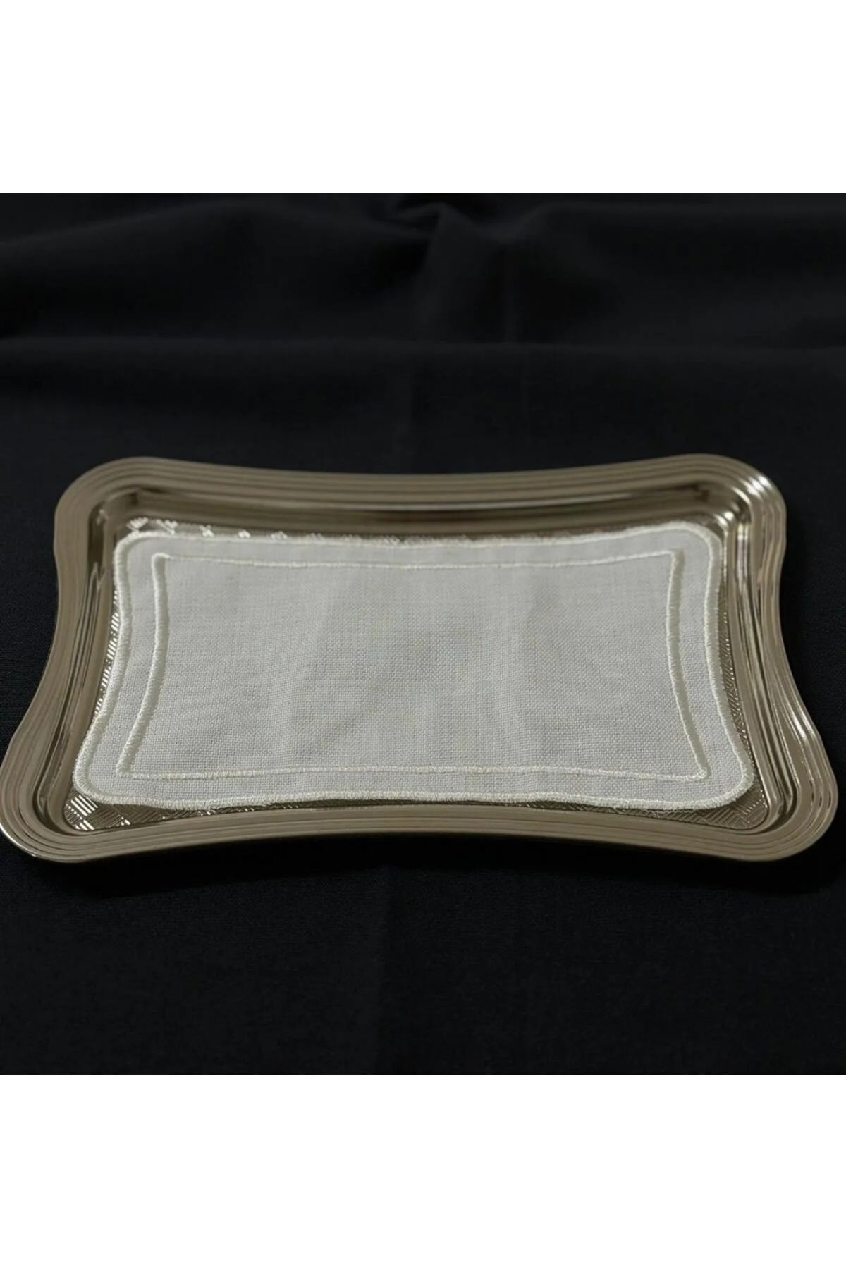 Nur Homing-Silver Promise and Engagement Tray - Oval Tray Cover 1
