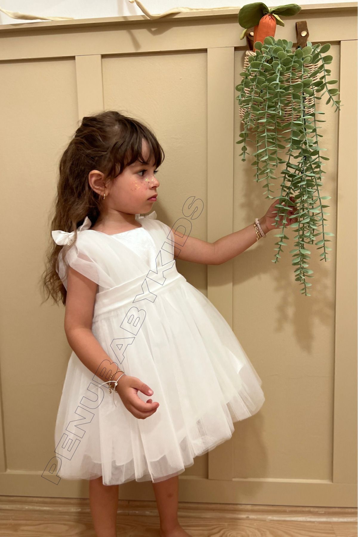 penu baby kids Beyaz Omuzdan Fiyonklu Tül Kız Bebek Elbise - Bow fotoğrafı 2 (önizleme)