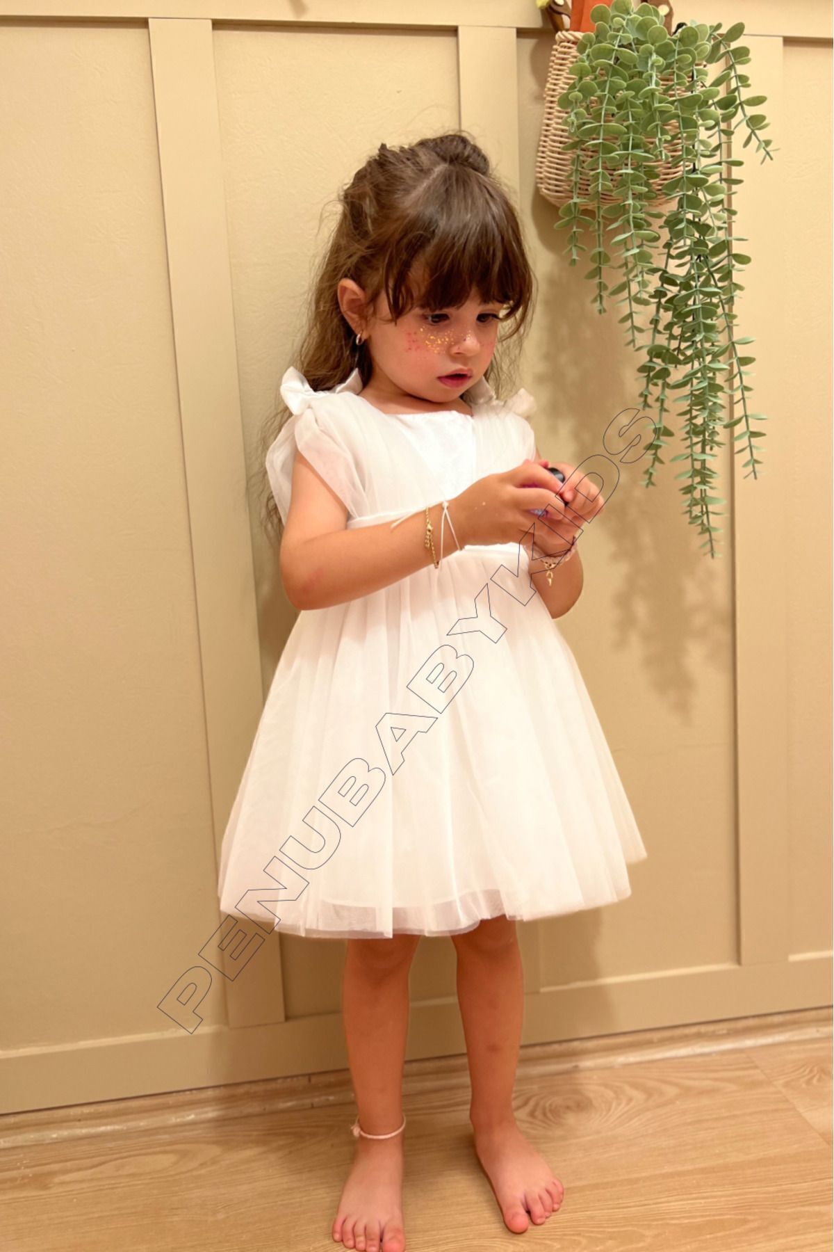 penu baby kids Beyaz Omuzdan Fiyonklu Tül Kız Bebek Elbise - Bow fotoğrafı 3 (önizleme)