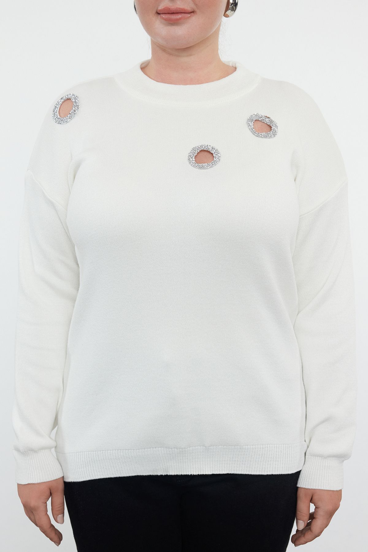 Trendyol Curve-Sweter z dzianiny - w kolorze ecru, ozdobiony klejnotami, TBBAW25AN00036 3