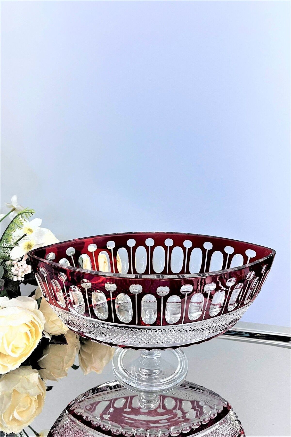 DECOSTYLE-Arow Handmade Cut Decorated Footed Gondola 3