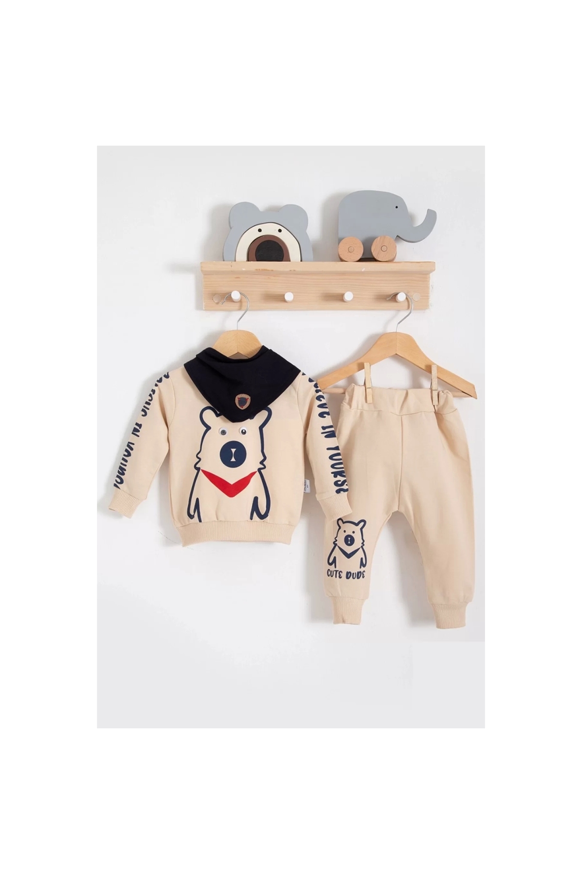 3-Piece Baby Boy Set with Moving Eyes and Scarf
