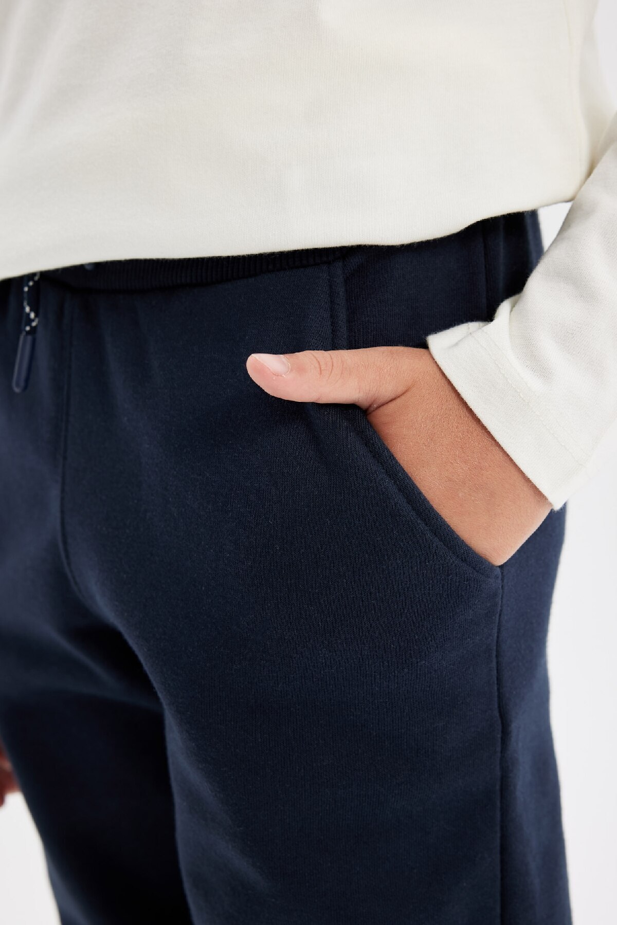 شلوار اسپورت پسرانه دفاکتو | W0773A624AU Defacto - Image 5