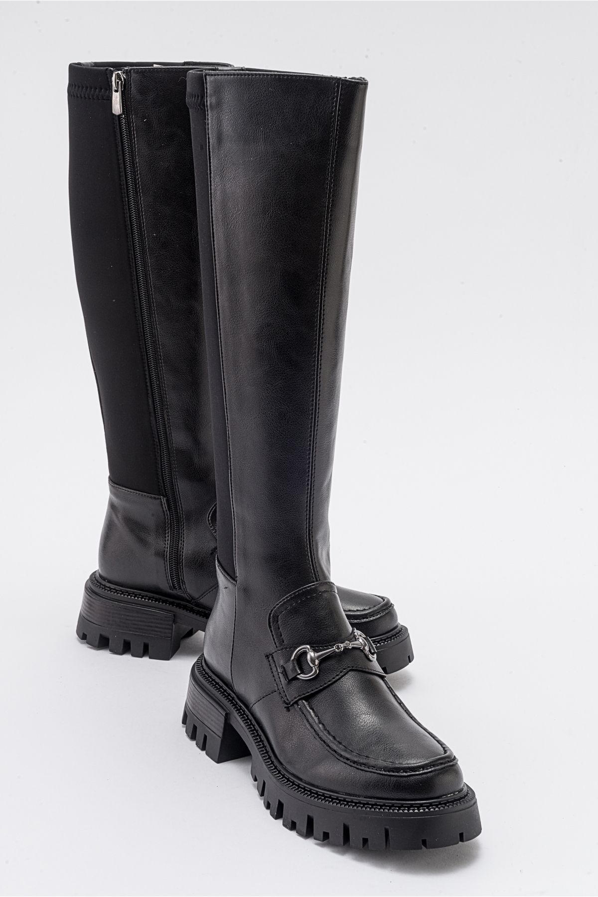 LuviShoes-Detailní propracované dámské boty CHAPEL s černou koženou přezkou 1