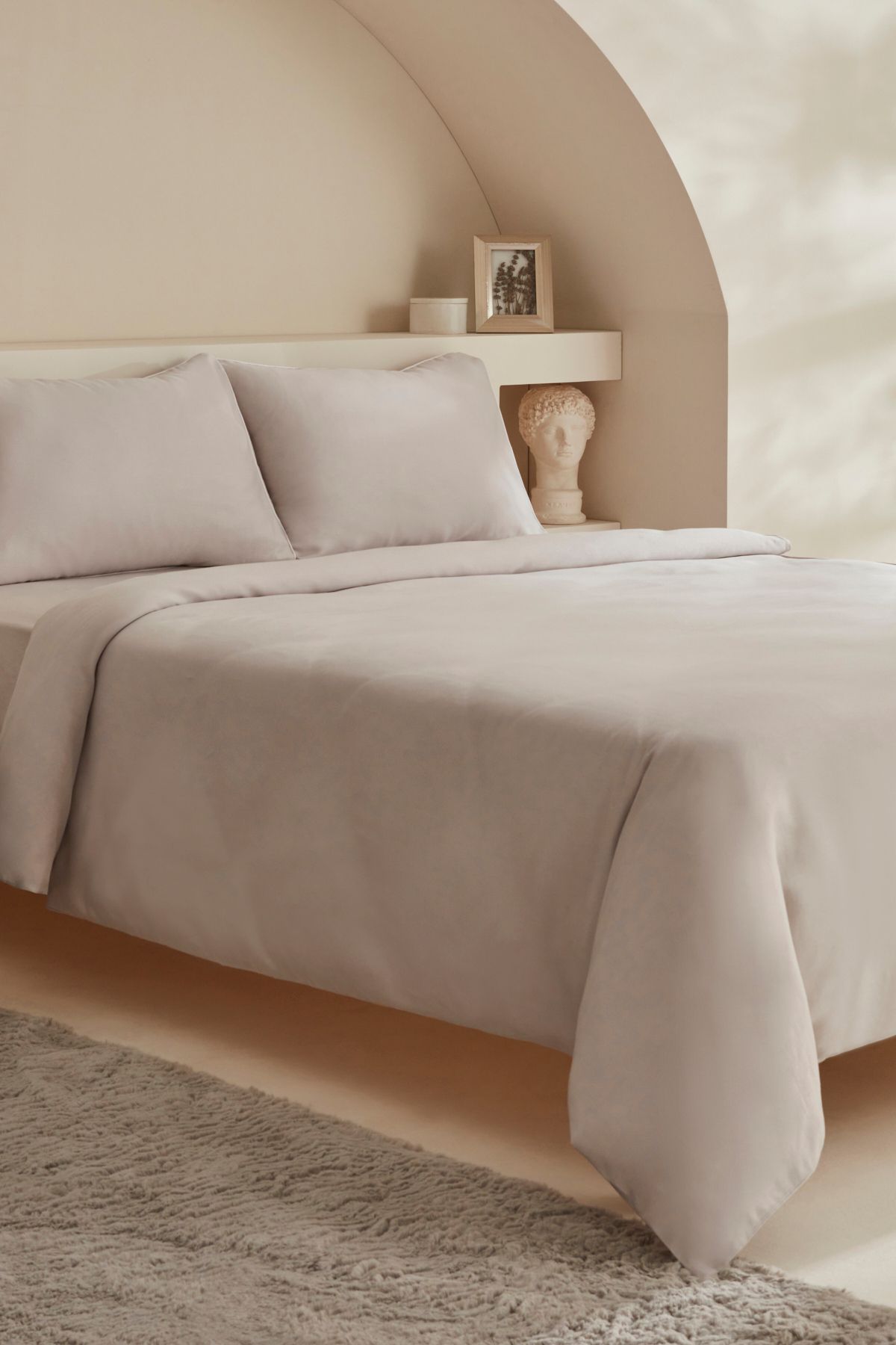 Karaca Home-طقم غطاء لحاف من الساتان باللون الرمادي الفاتح - مجموعة فيناس بيضاء مزدوجة 2