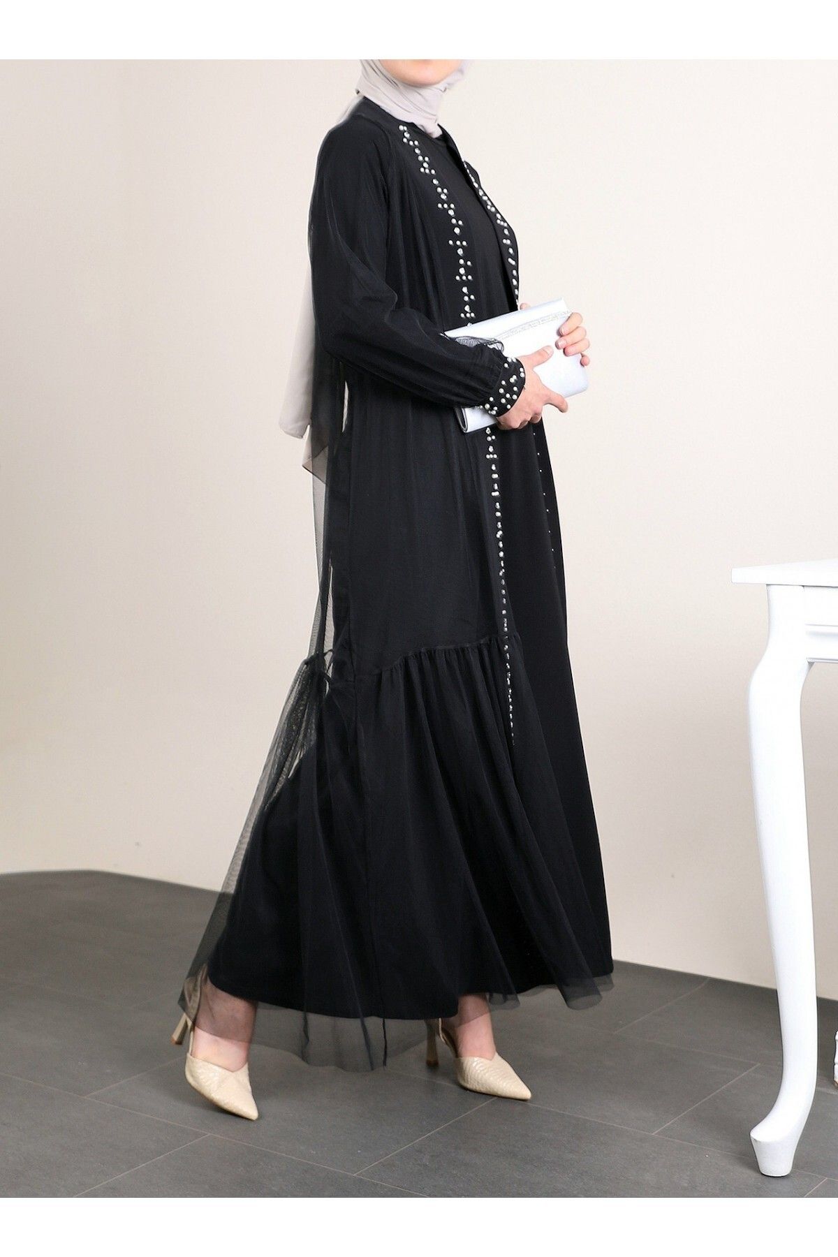 Modamorfo Abaya Set mit Perlen und Steindetail Trendyol