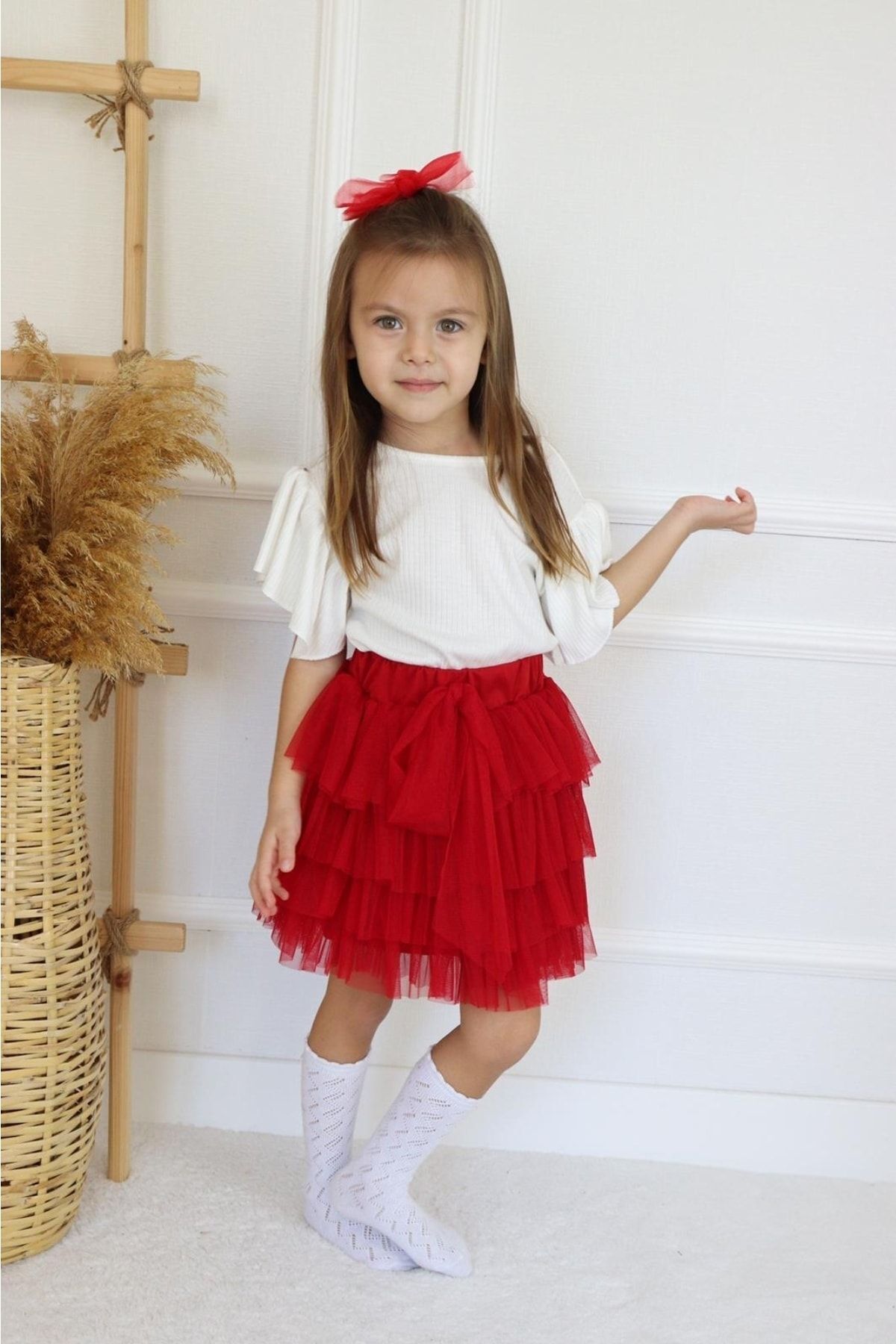 White skirt and red top outlet