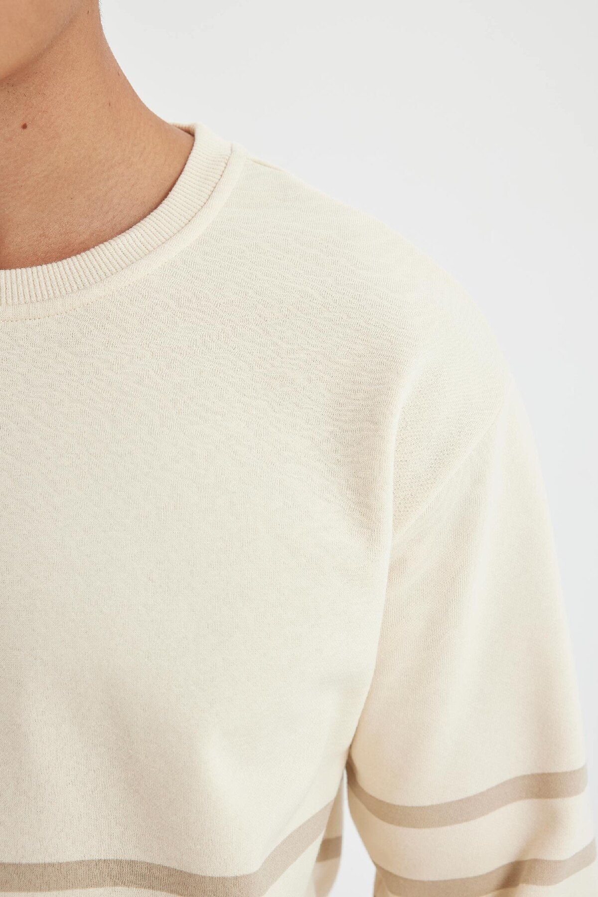 سویشرت مردانه دفاکتو | D2397AX24AU Defacto - Image 5