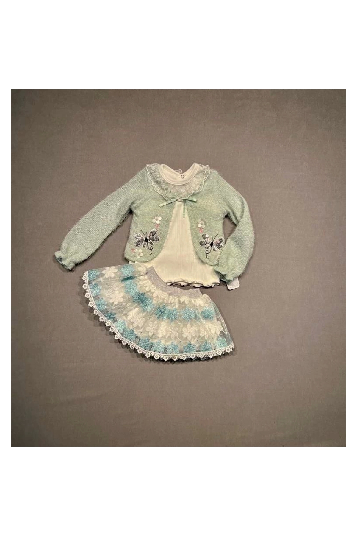 1-2-3 Years Old Girl's 3-Piece Set with Brode Skirt, Knitted Cardigan and Long Sleeve Sweat