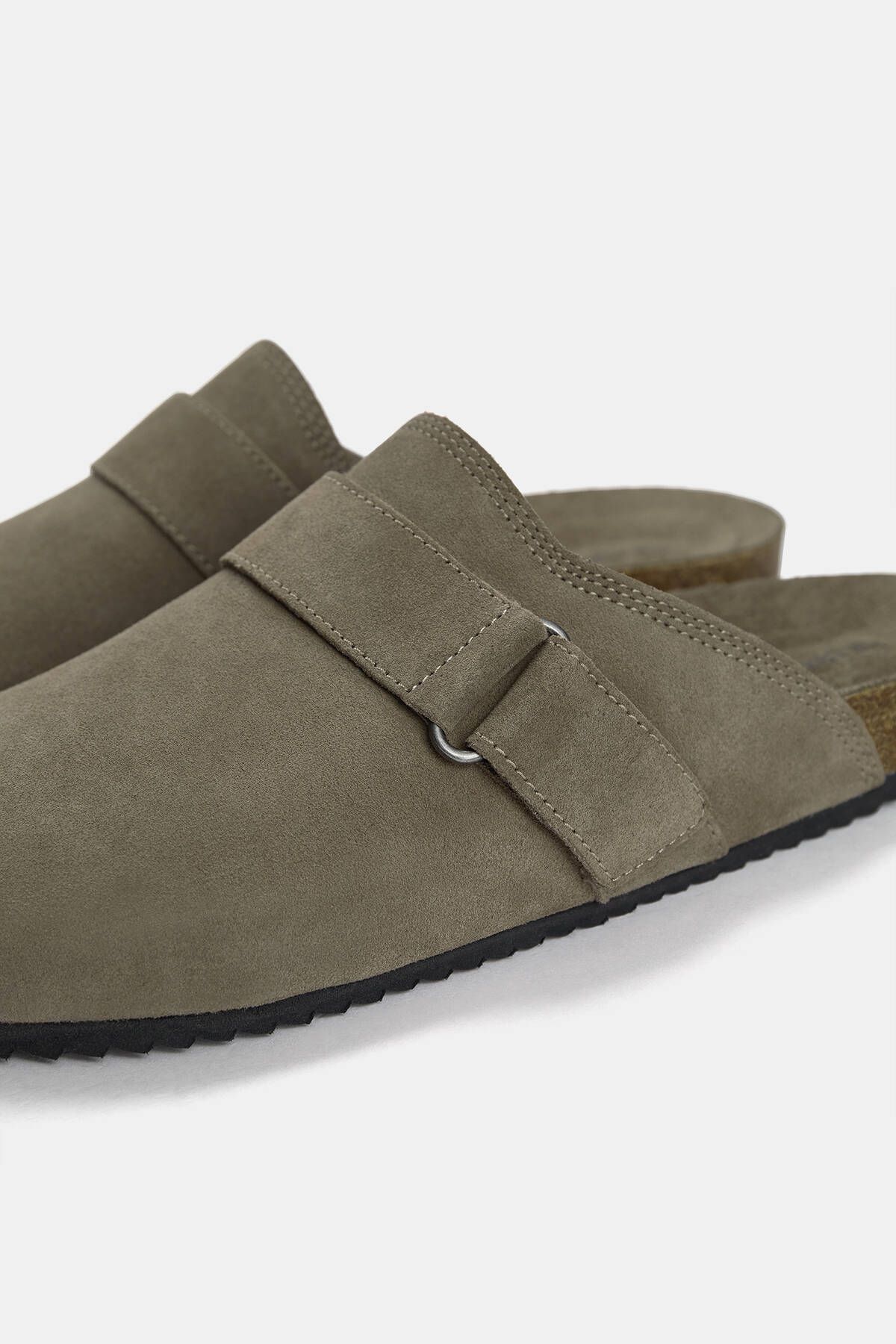 کفش سبز رنگ کتان برند پل اند بیر  Pull & Bear