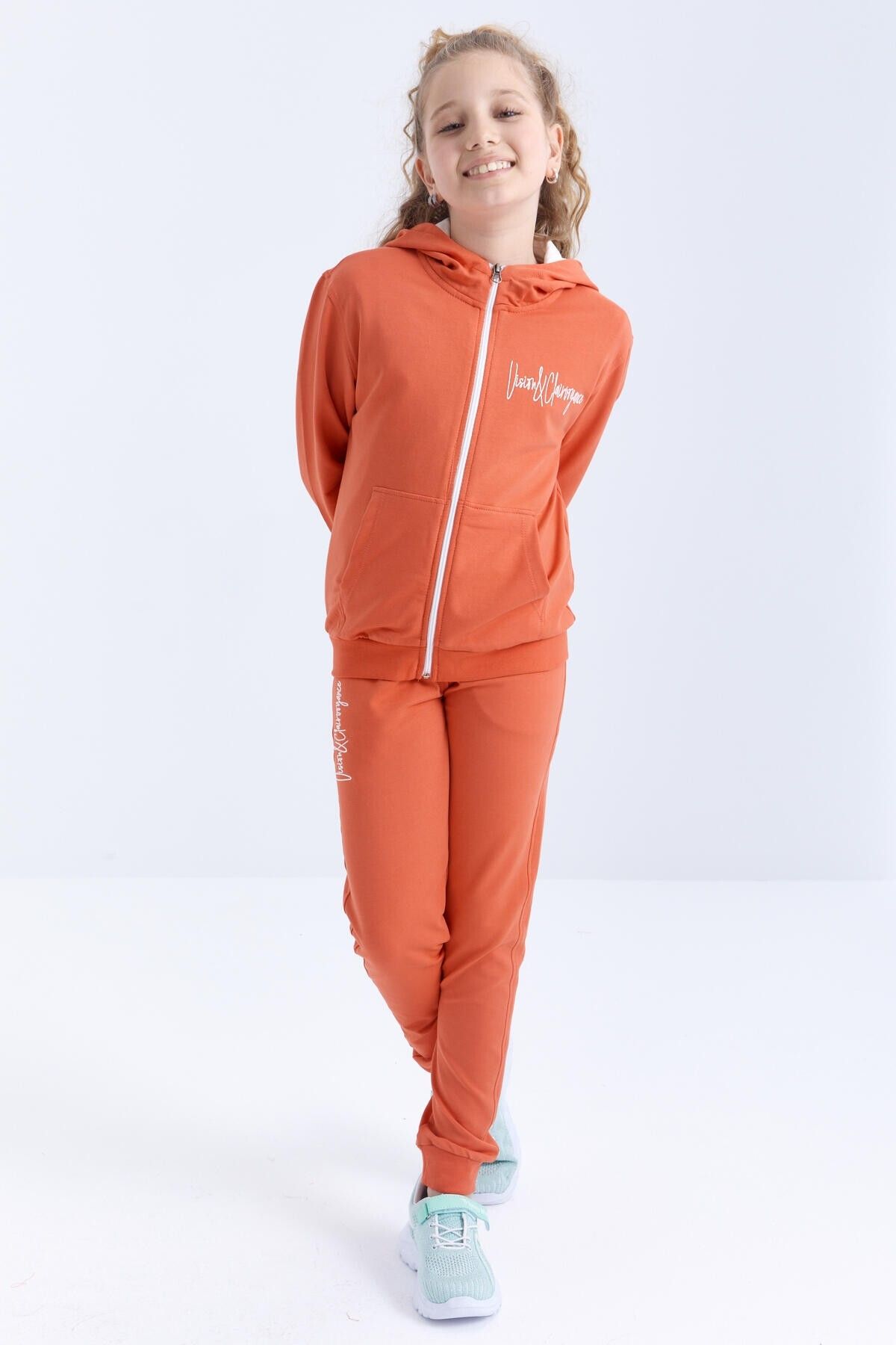 TOMMY LIFE-Trainingsanzug-Set für Mädchen – orangefarbene Textstickerei, Kapuze, bequeme Form – 75057 5