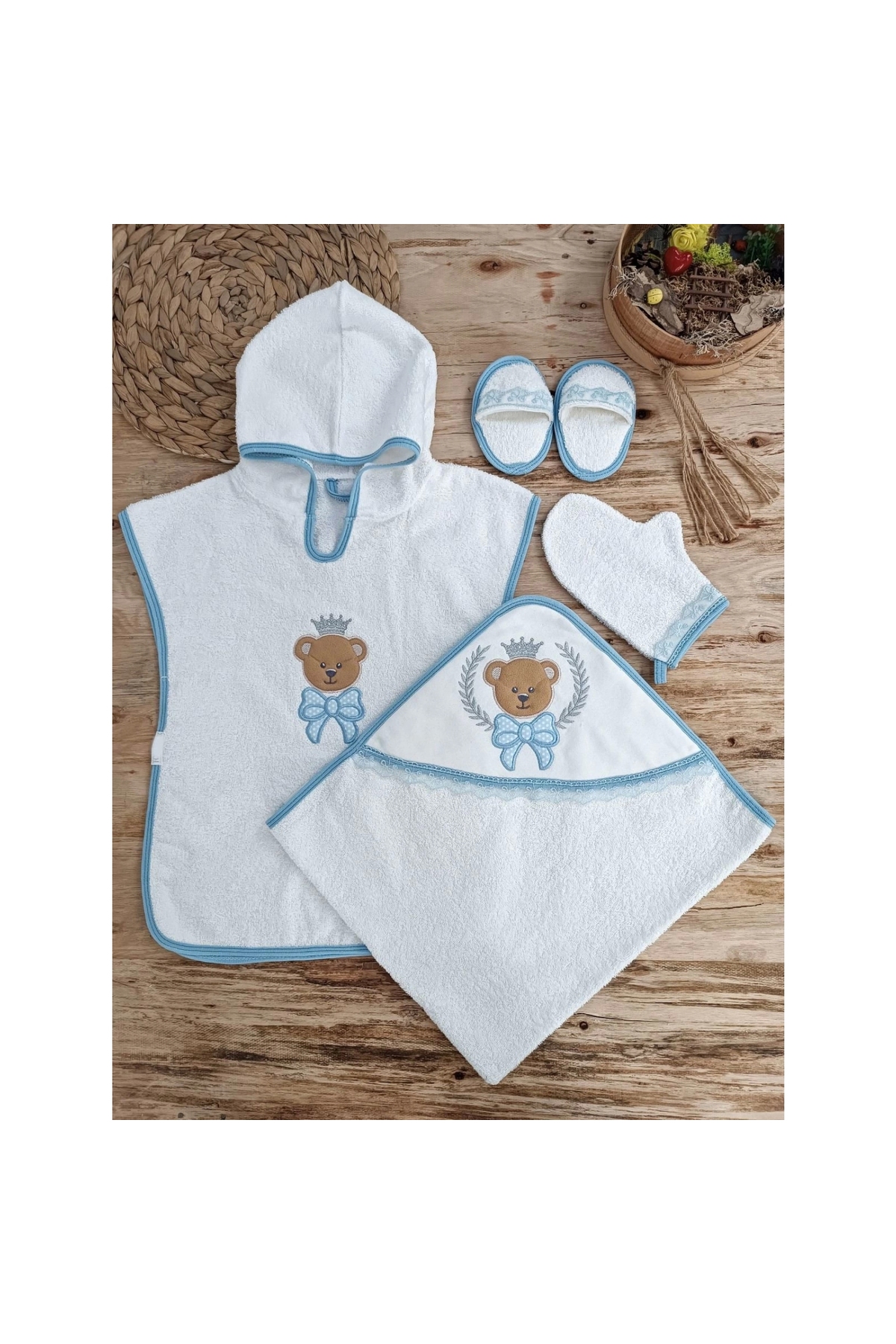 0-1 Year Old Bear Embroidered Pareo Set of 4 Baby Boy Towels and Dusters