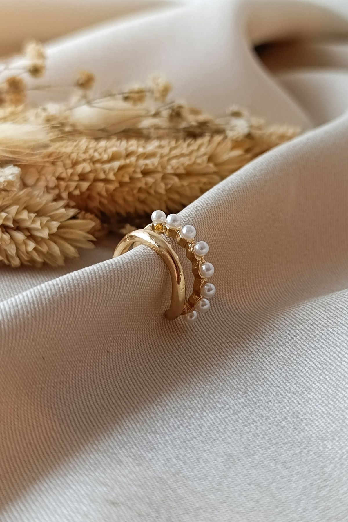 COSİTA-Double LooK pearl Row CartilaGe EarrinGS 1