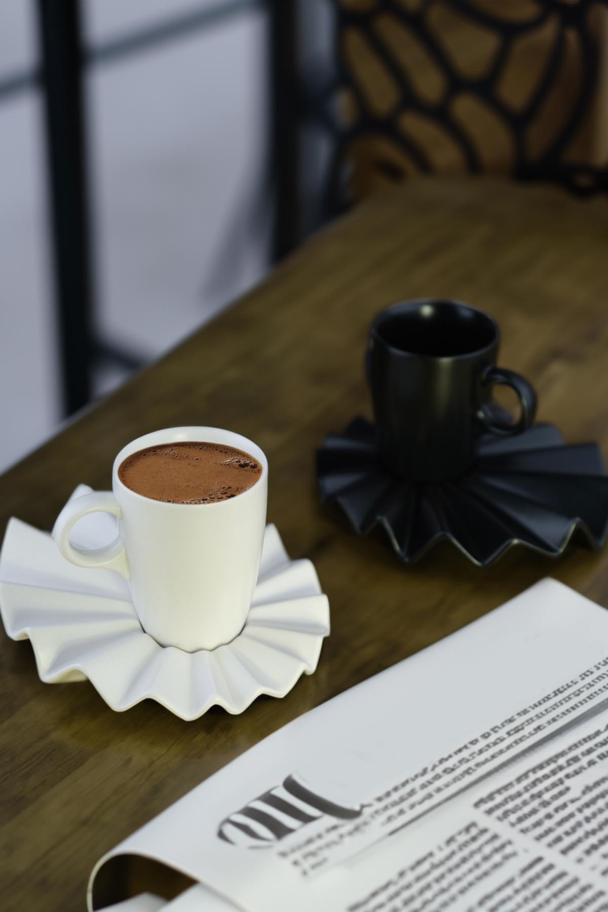 Kütahya Porselen-Adora 4-Piece 2-Person Coffee Set Black & Cream 2