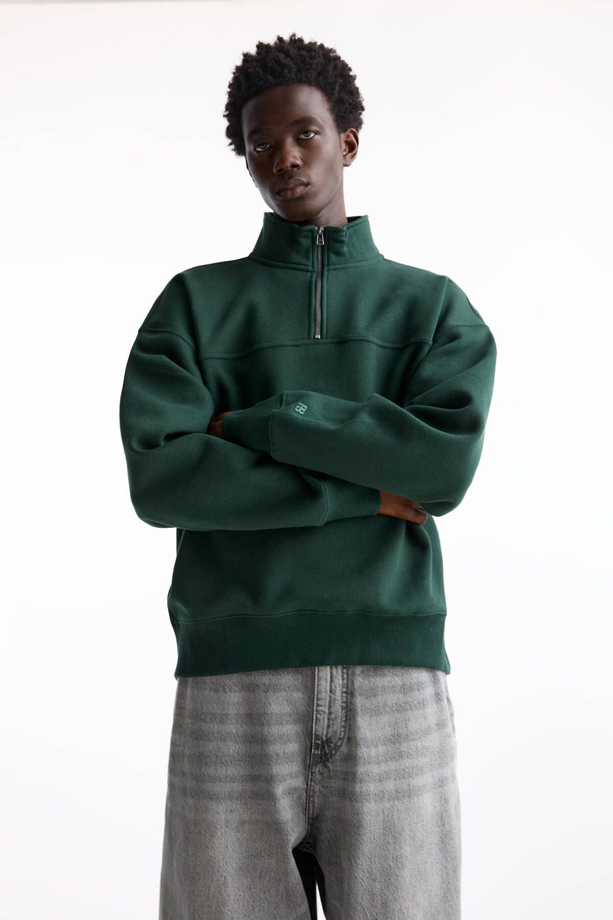 Pull & Bear سویشرت با زیپ روی یقه