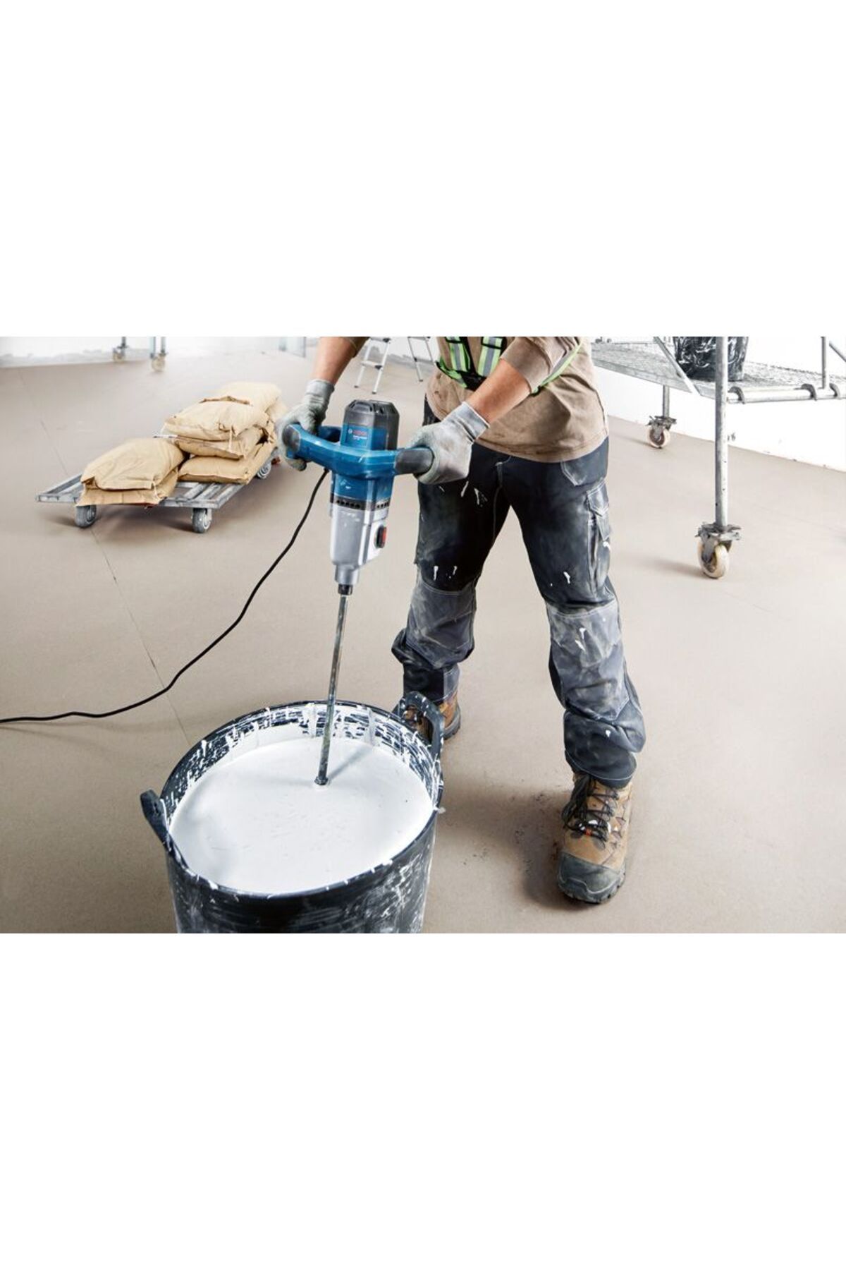 Bosch-GRW 140 Professional
Stirring Mechanism, Now, mix faster and with ease! |
Model code 06011C40L0 5