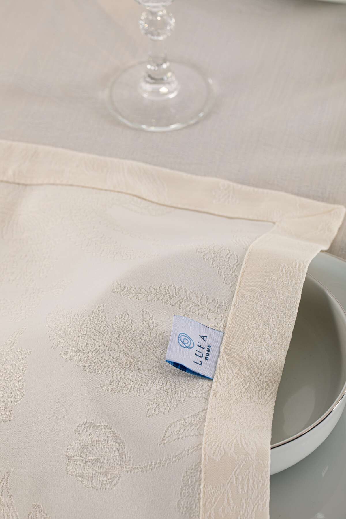 LUFA HOME-NAIFE JAKAR TABLE CLOTH 4