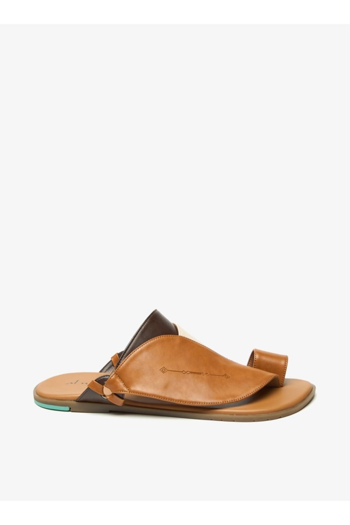 Al Waha-Colourblock Slip-On Arabic Sandals with Toe Loop Detail 3