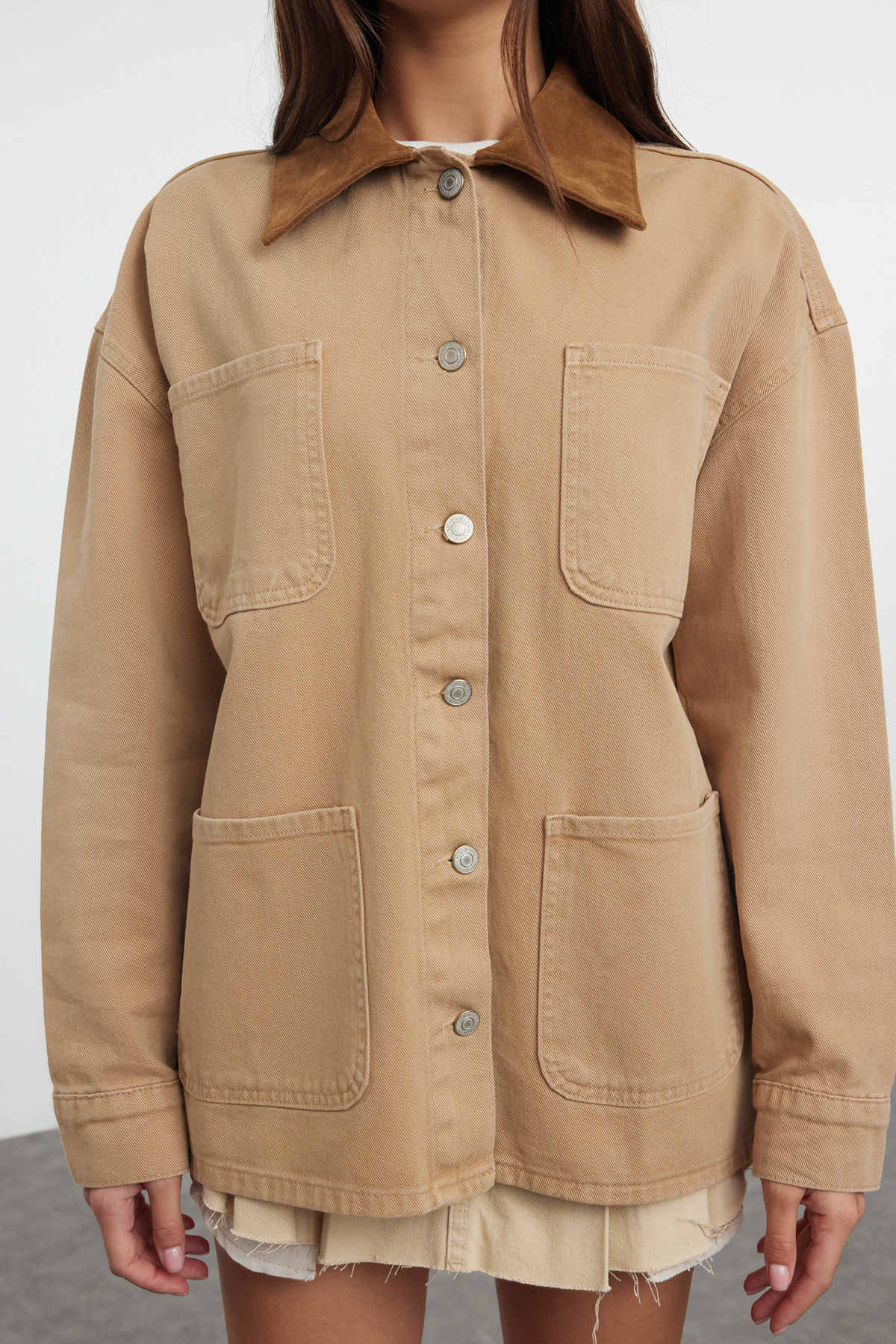  TRENDYOLM?LLA Kahverengi Süet Kontrast Yaka Denim G?mlek Ceket