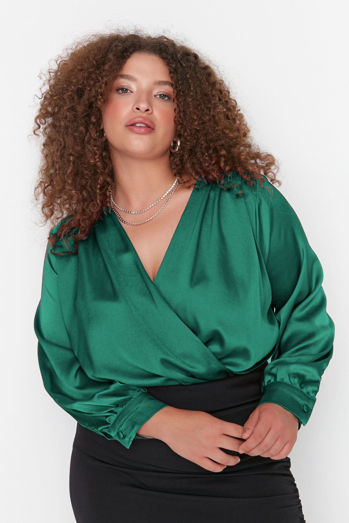 Trendyol Curve-Smaragdgrüner Satin-Body - Druckknopfverschluss TBBAW23CS00009 4