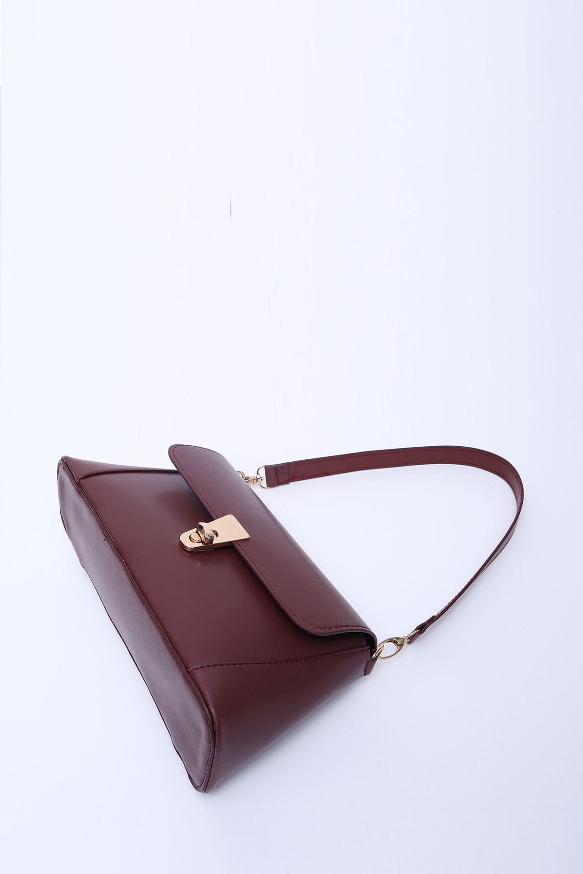https://cdn.dsmcdn.com/ty1470/product/media/images/prod/QC/20240802/11/eed40d28-d485-3b7e-8991-657457a2193b/1_org_zoom.jpg