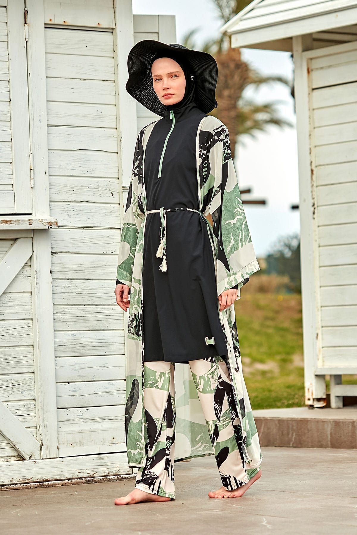 complete the look image