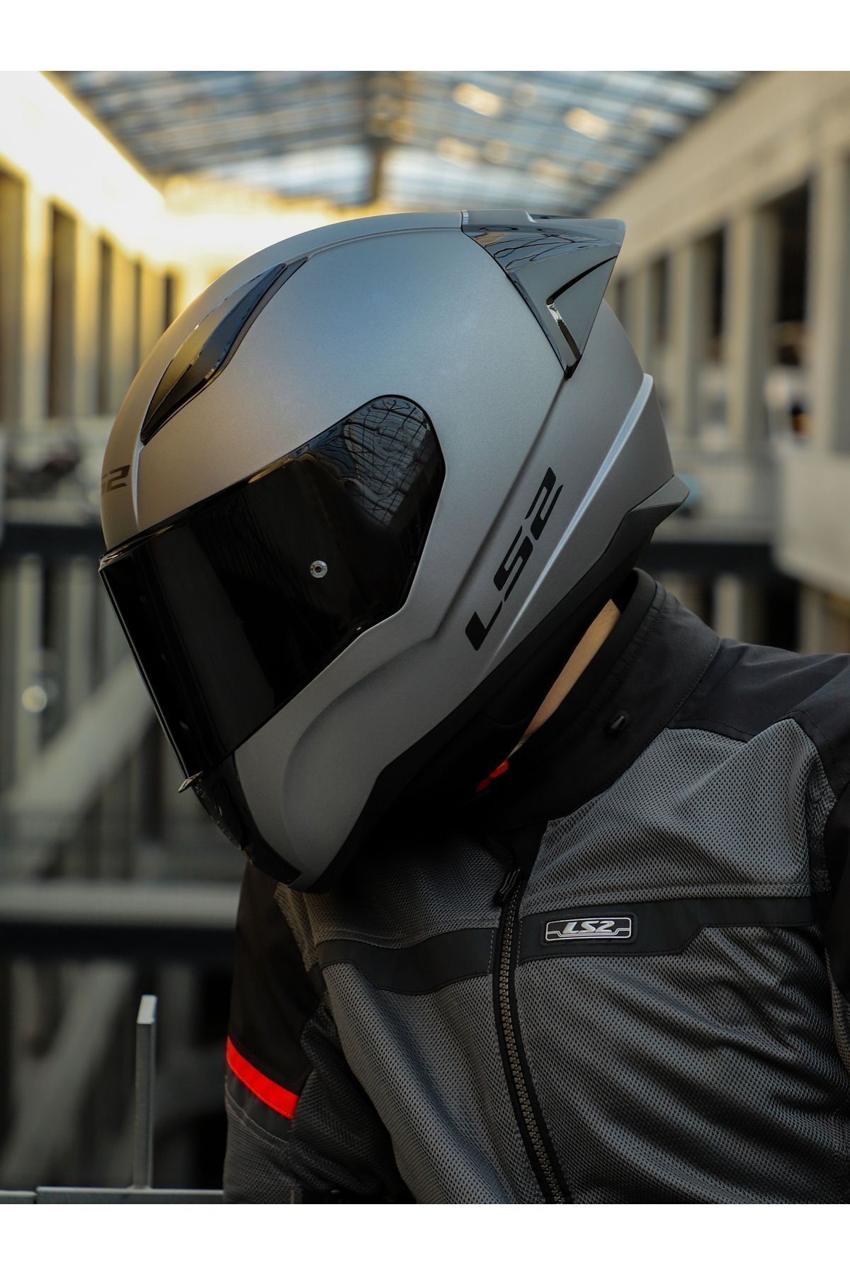 LS2-RAPID 2 RACE MATTE TITANIUM HELMET 6