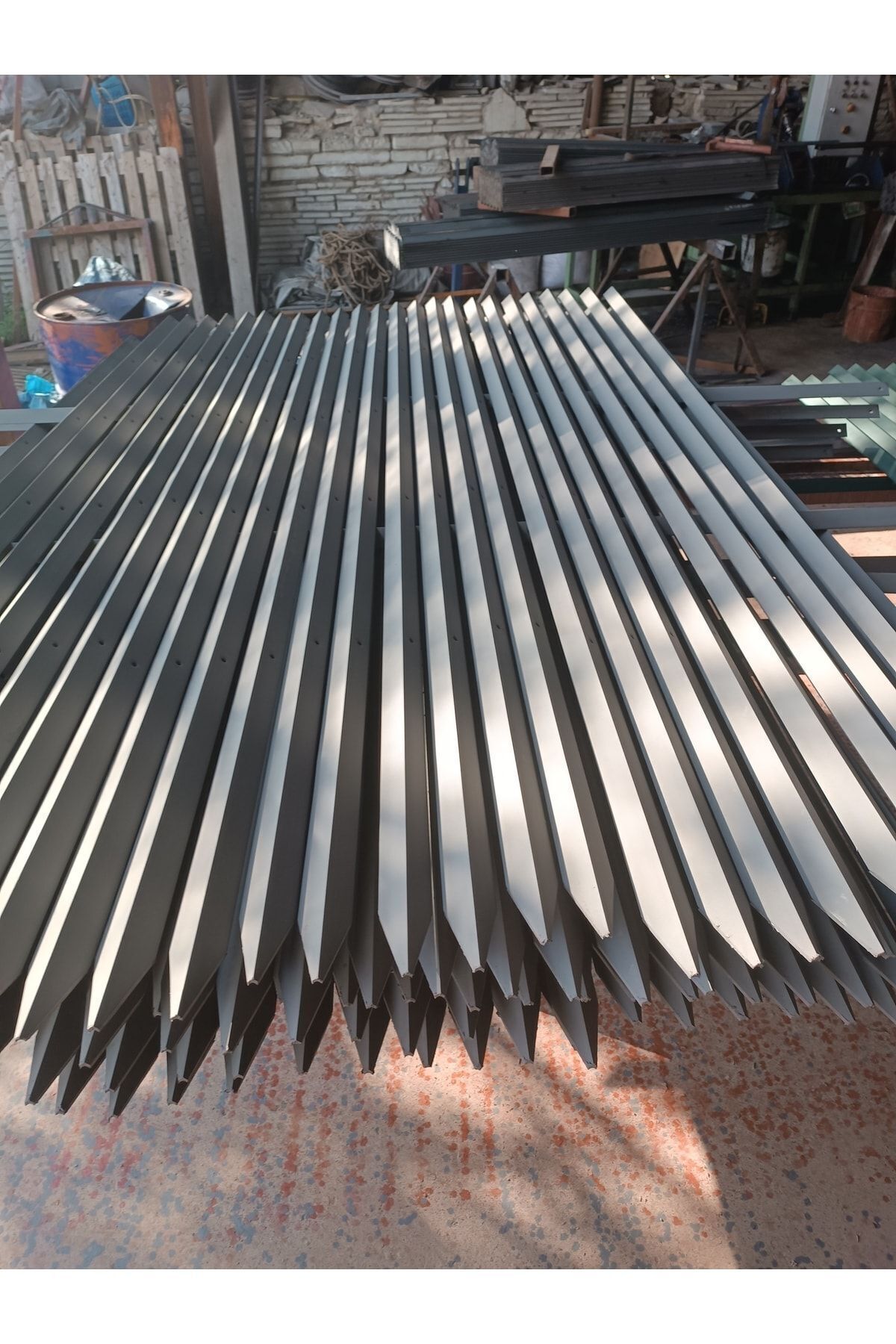 250cm 30*30*3mm Köşebent Bahçe Çit Direk 4