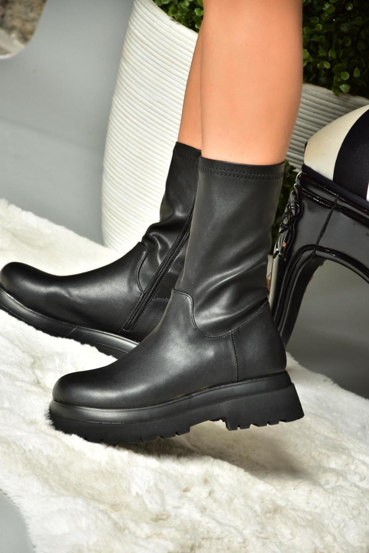 Fox Shoes-Schwarze Damenstiefel mit dicker Sohle 4