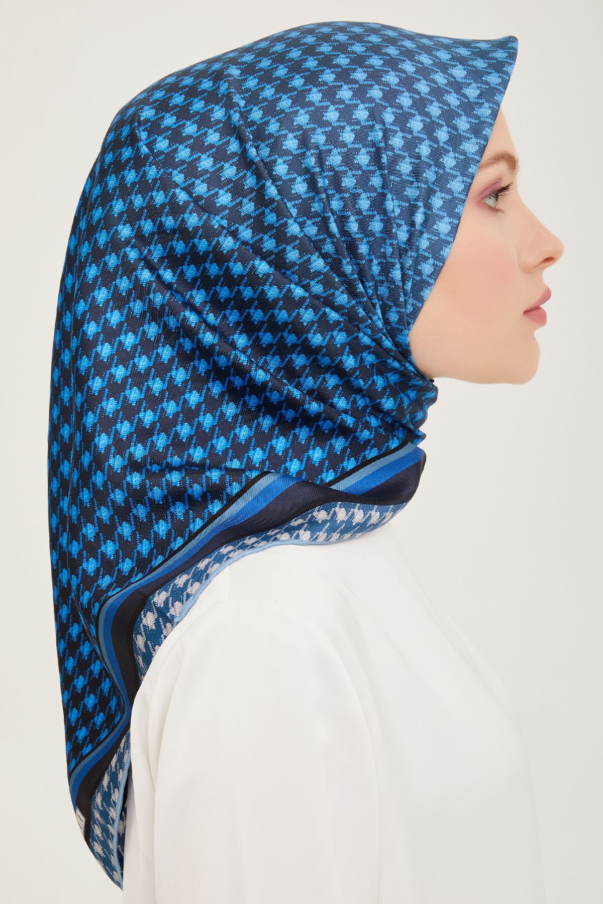 روسری زنانه بللی | E24YA3098001 Belli - Image 3