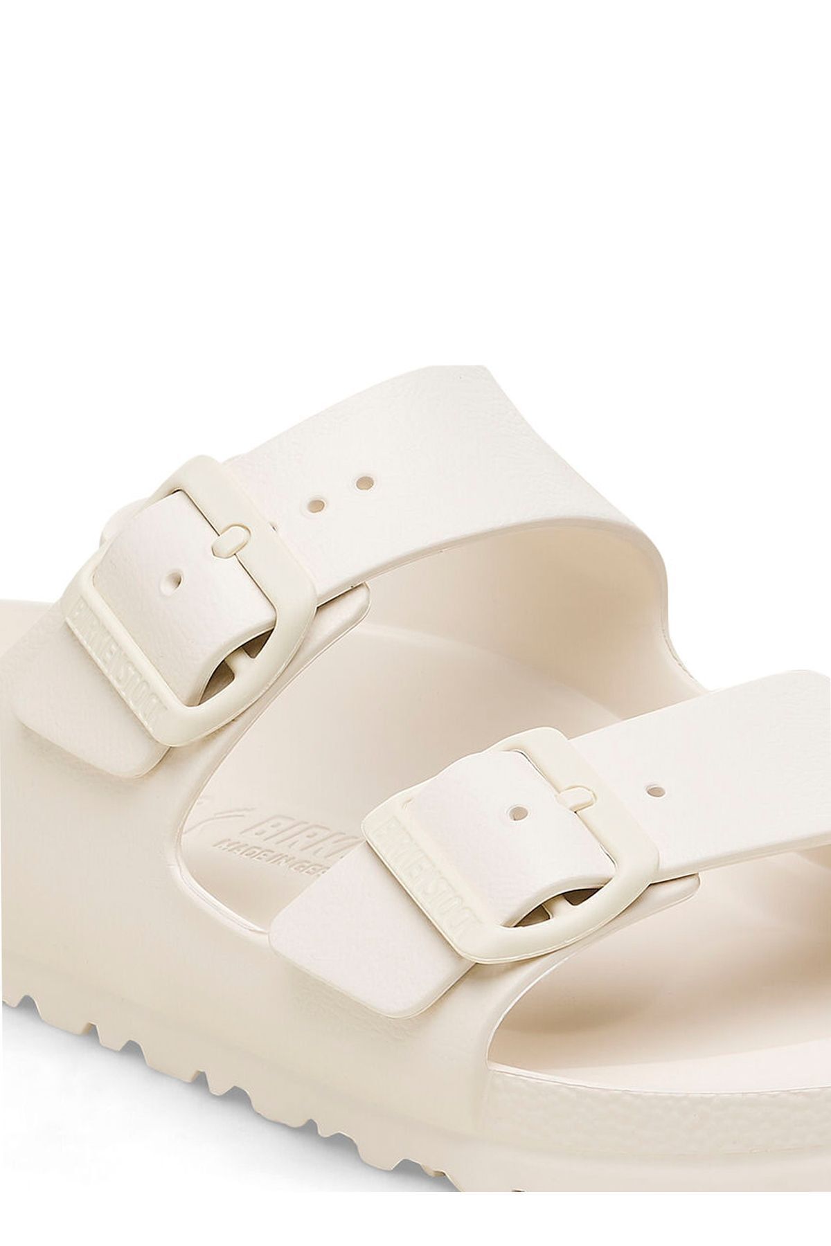 دمپایی سفید زنانه با طراحی شیک و راحت Birkenstock