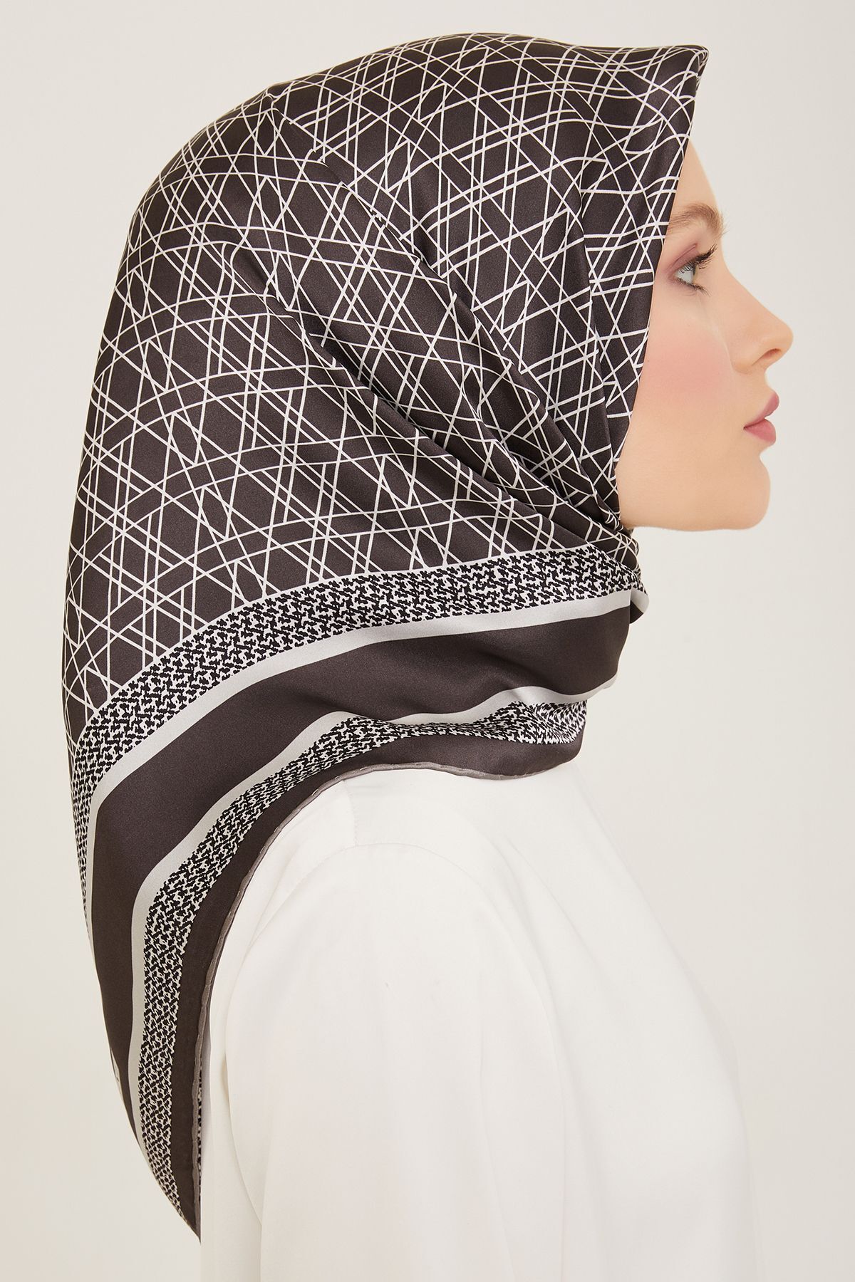 روسری زنانه آرمینه | E24YA9167D01 Armine - Image 3