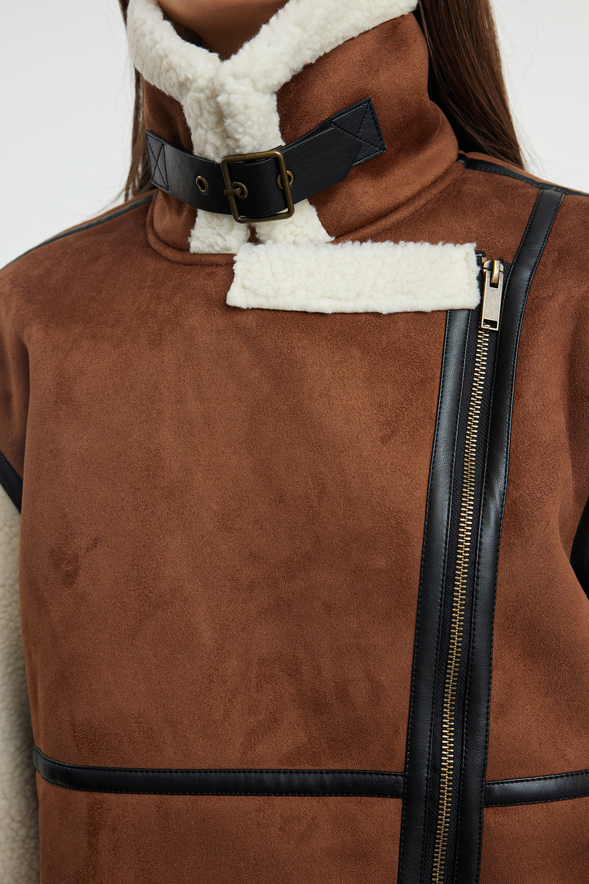 Trendyol Collection Καφέ κανονική εφαρμογή βελούδινη λεπτομερή ζώνη Biker Jacket TWOAW25MO00049