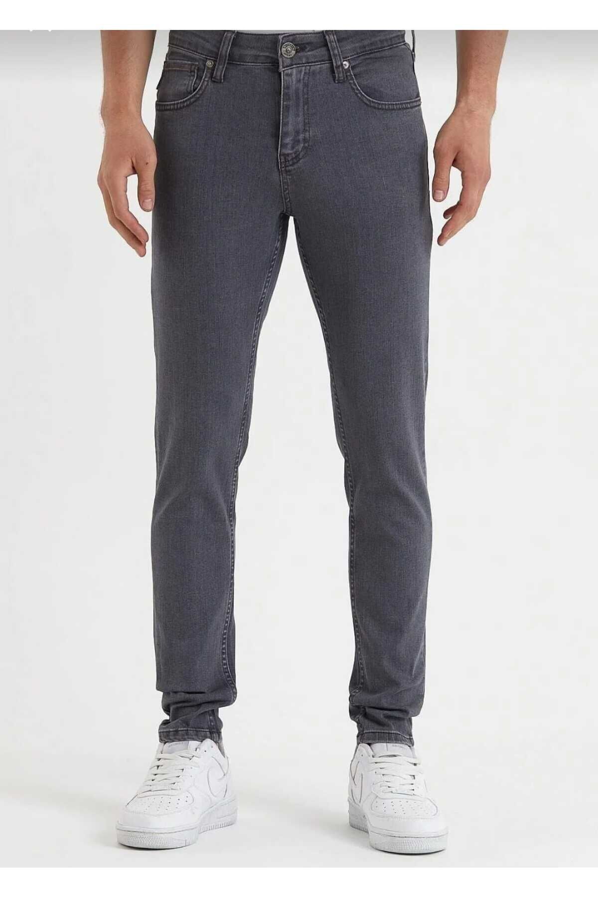 complete the look image
