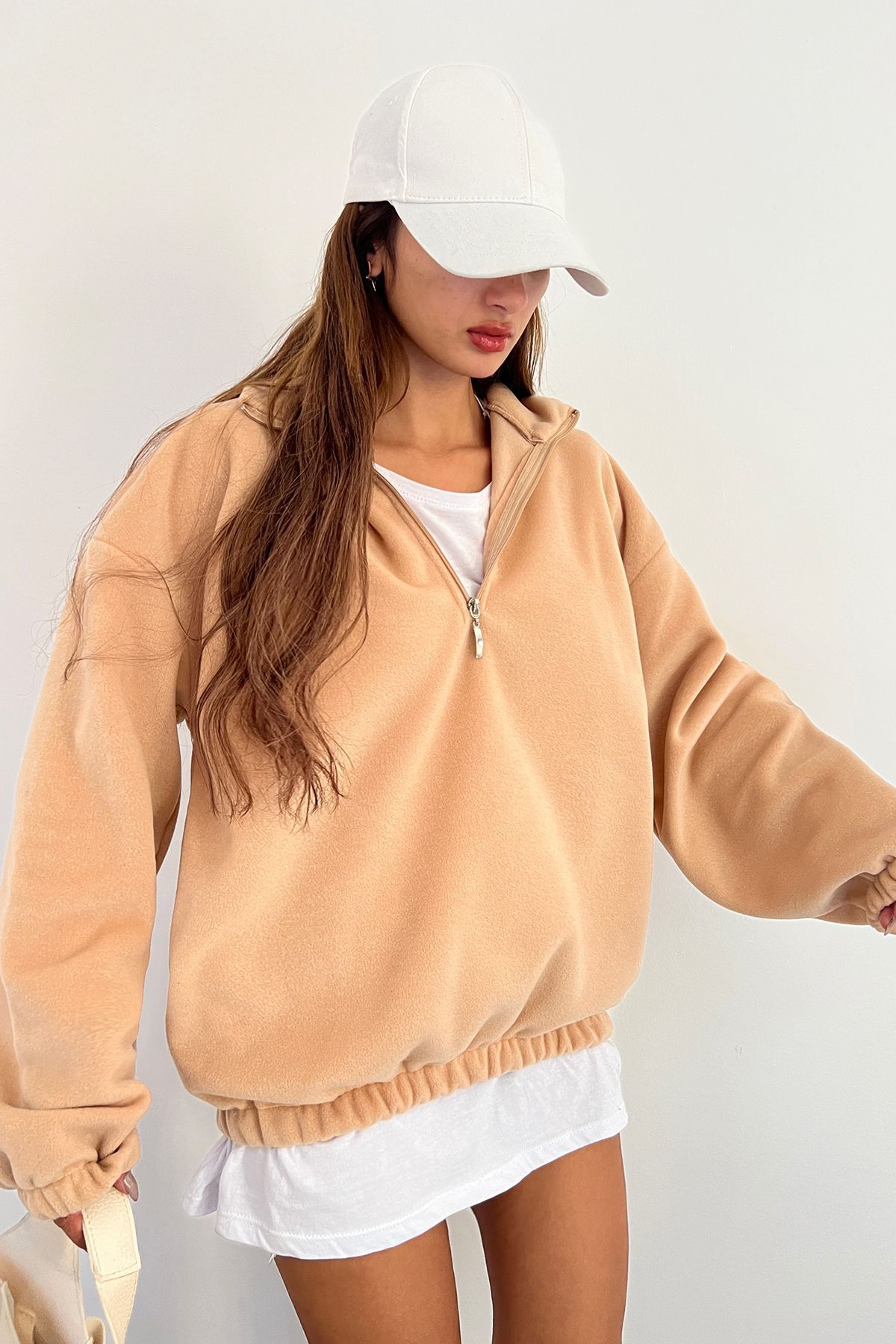 Sun Victoria-Women's Oversize Polar Cream Sweatshirt 8