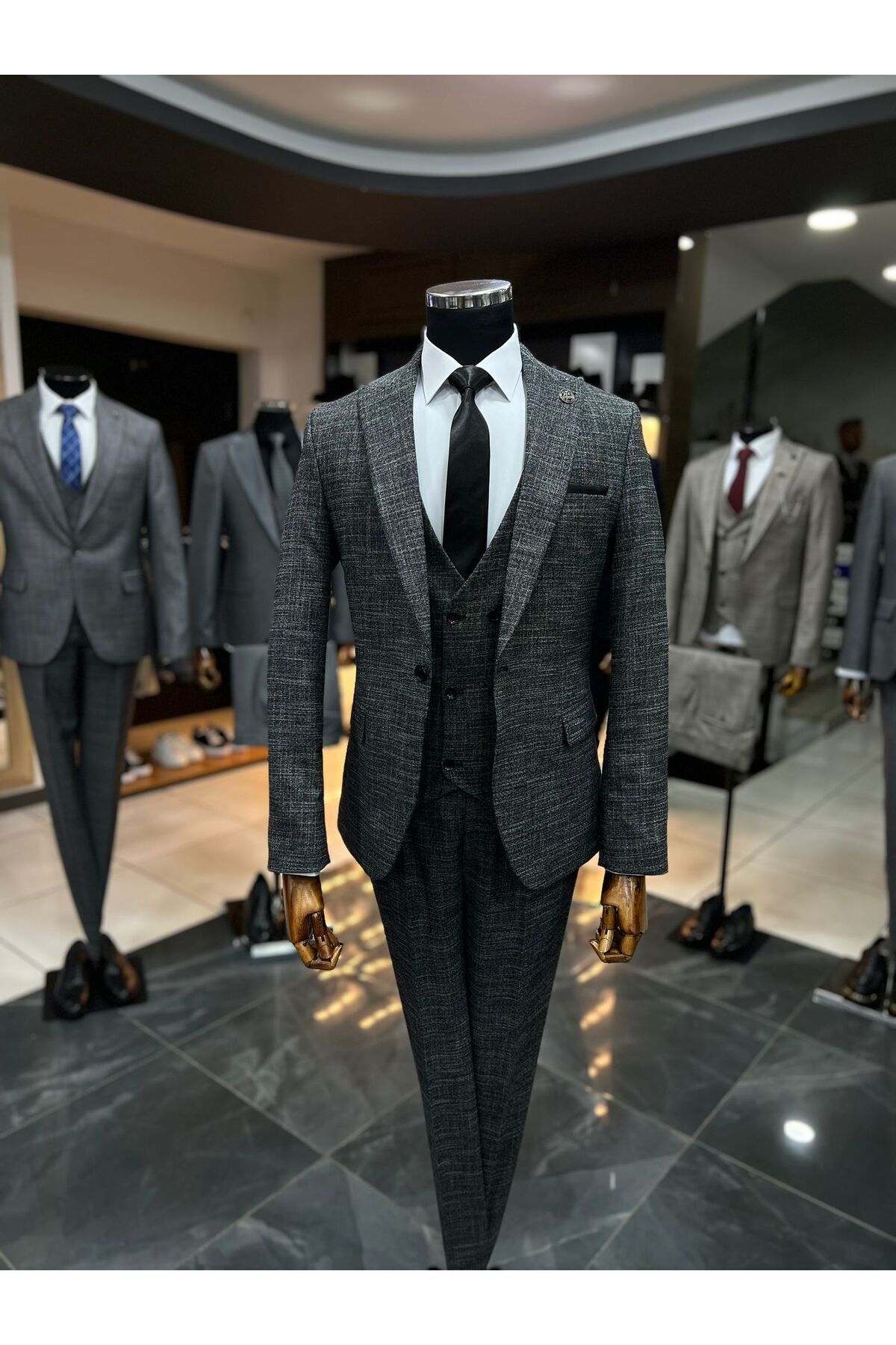 Terziayhan  Koyu Kırçıllı Yelekli Slimfit Takım Elbise