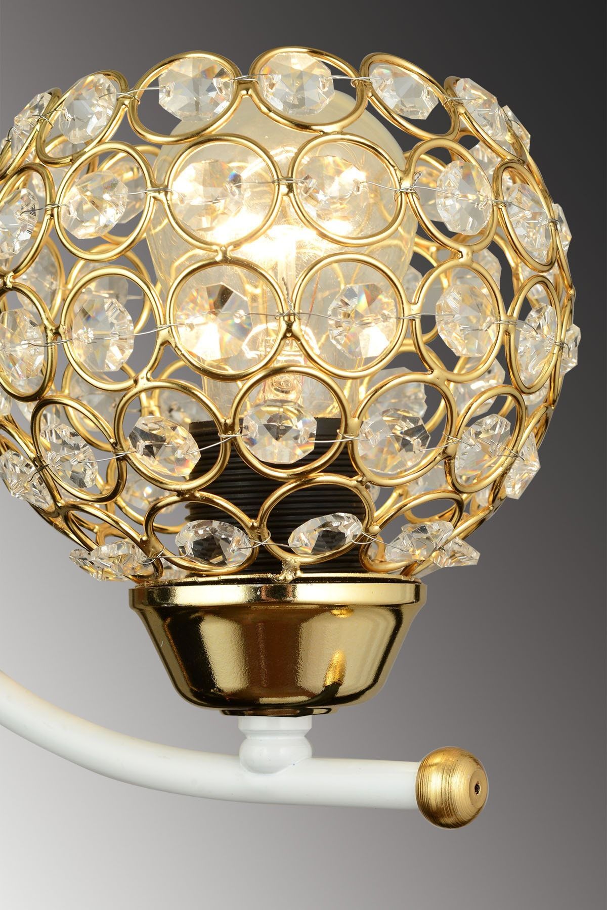 الشمعدان الحديث ذو اللون الأبيض من Bade Crystal