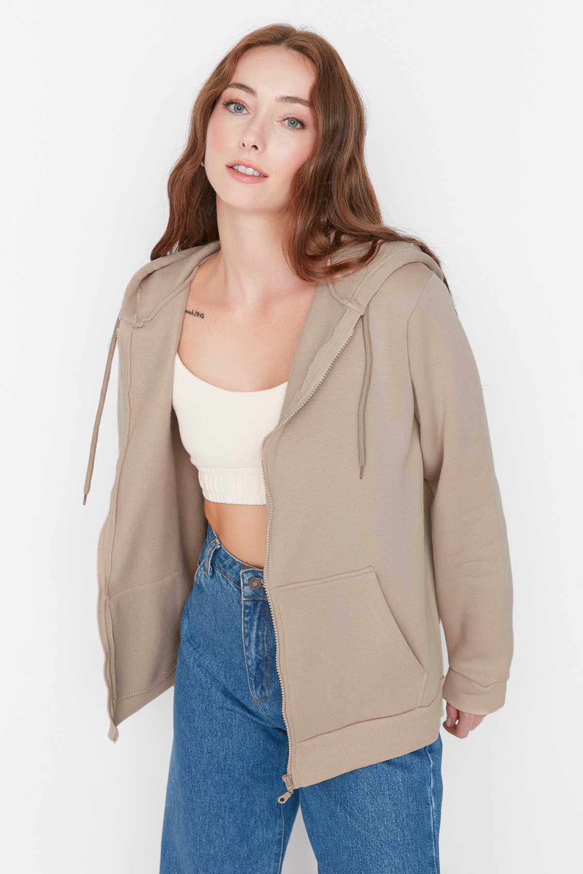 Trendyol Collection Bluza polarowa z kapturem i taupe w dużym rozmiarze - zapinana na suwak, gruba od wewnątrz TWOAW21SW0840