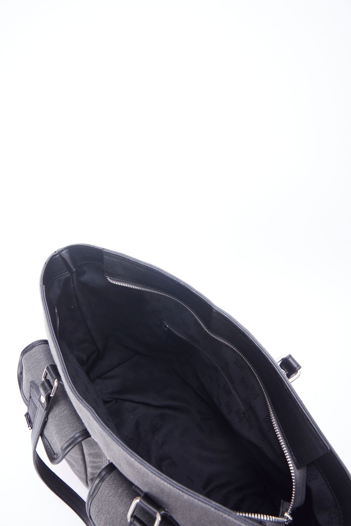 https://cdn.dsmcdn.com/ty1472/product/media/images/prod/PIM/20240809/08/f4666109-befa-470e-806a-1ce1cd2c81fa/1_org_zoom.jpg