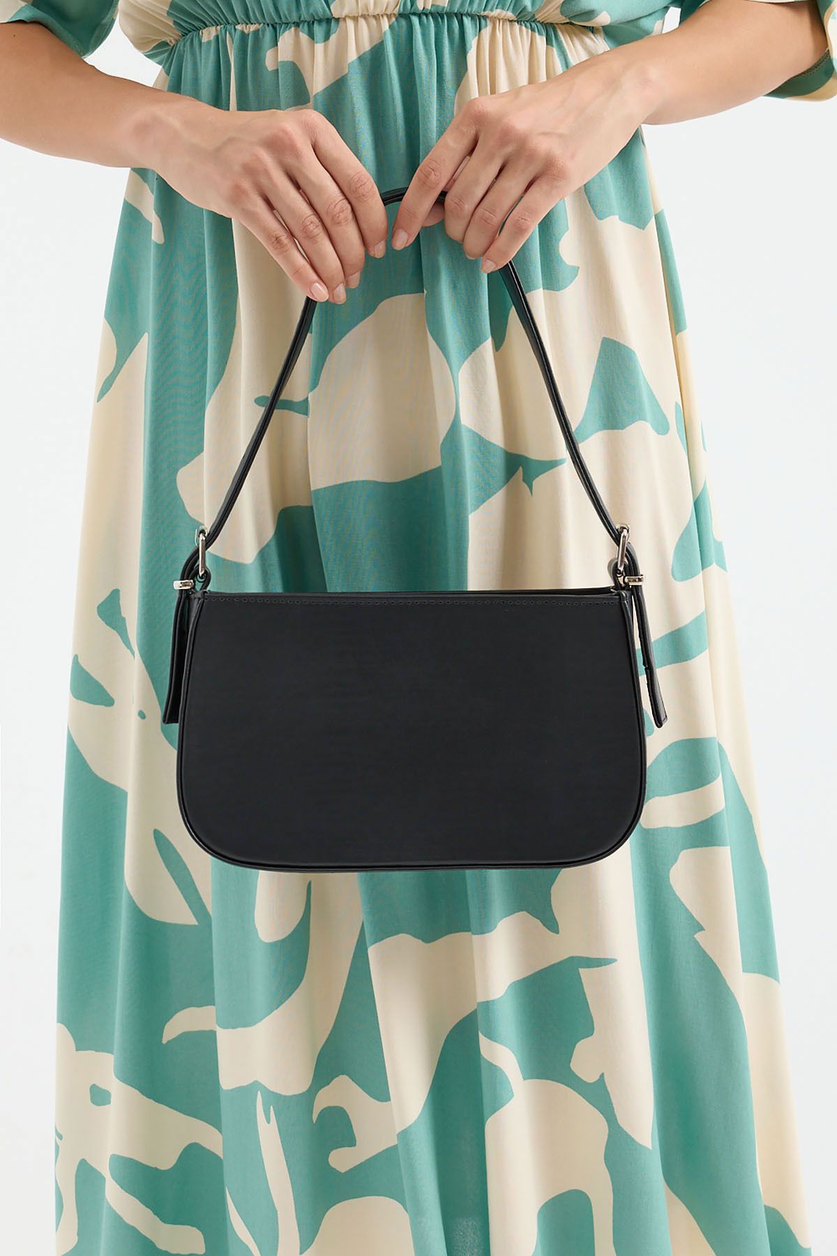 Bigdart-010172 Black Plain Baguette ShoulDer Bag 1