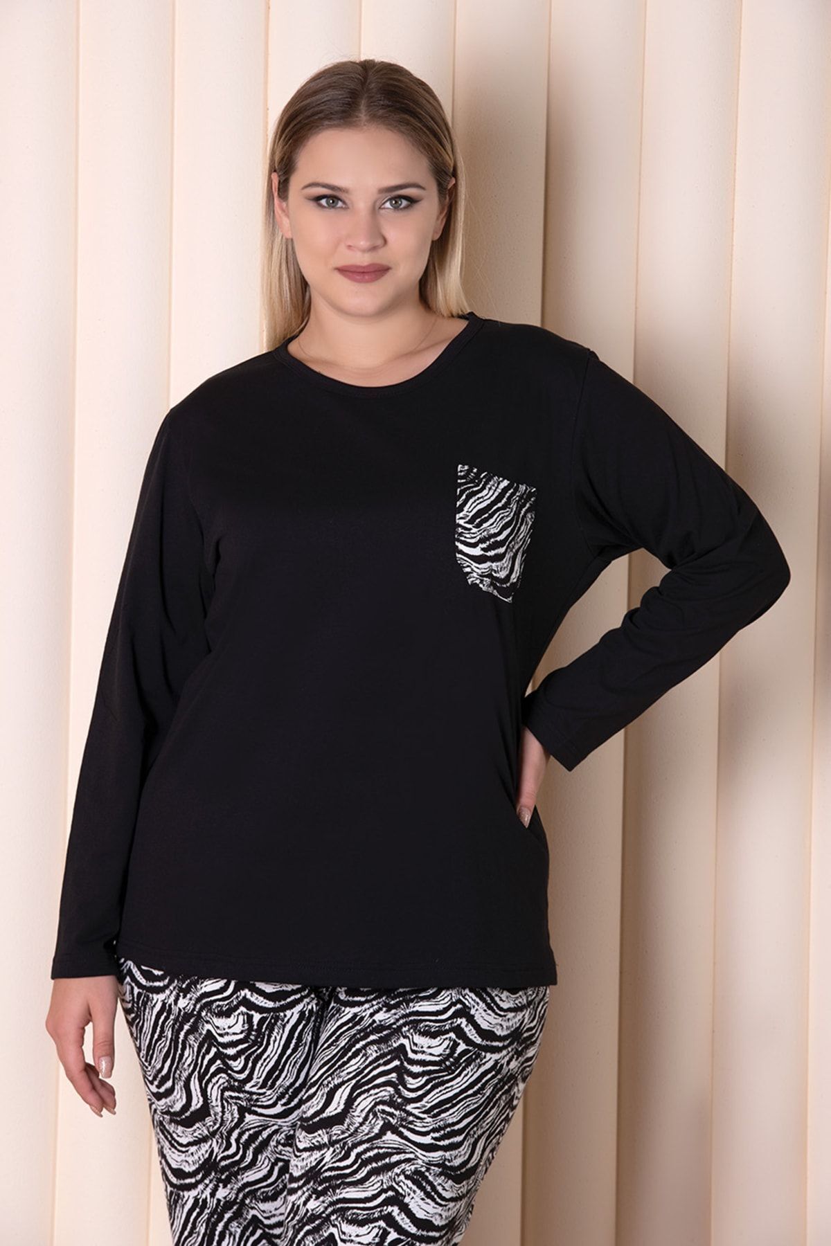https://cdn.dsmcdn.com/ty1472/product/media/images/prod/QC/20240808/12/26a8aa37-c00c-36a2-97b2-bd075e5f13fd/1_org_zoom.jpg