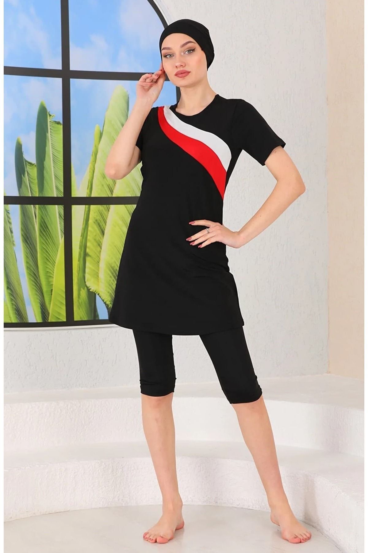 İncy Kırmızı Şeritli Likralı Kısa Kollu Yarım Kapalı Tesettür Mayo Takım