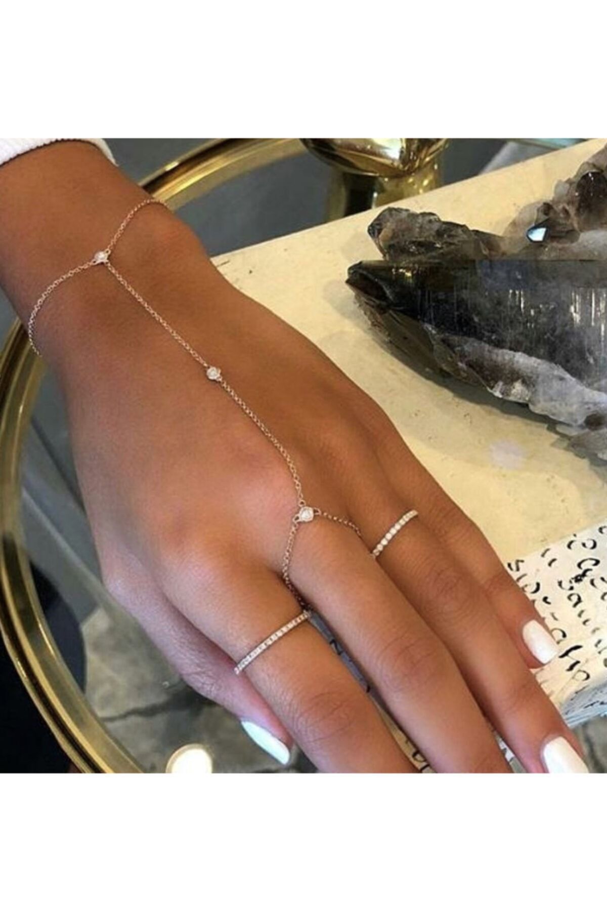 Üç Taşlı Gold Zincir El Aksesuarı