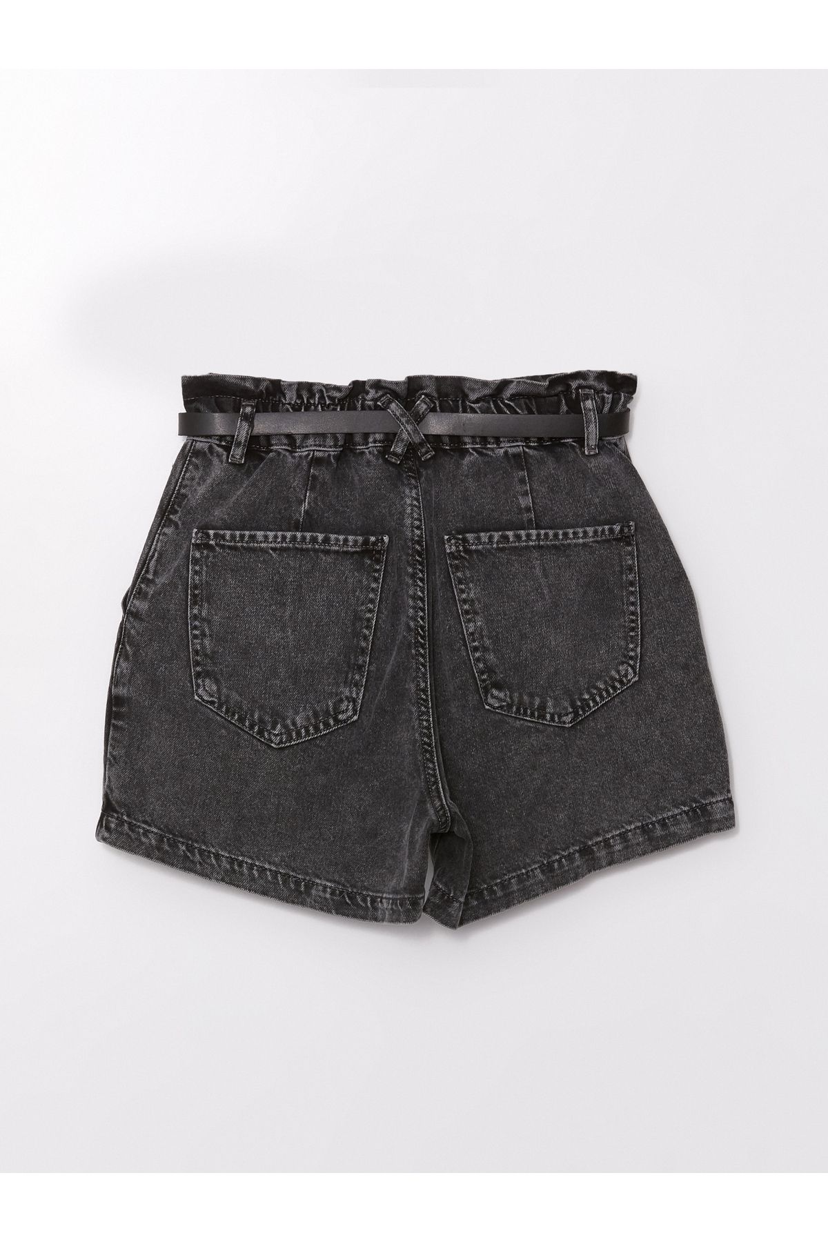 LC Waikiki-Jeansshorts für Damen – Taillengürtel und bequeme Passform 7
