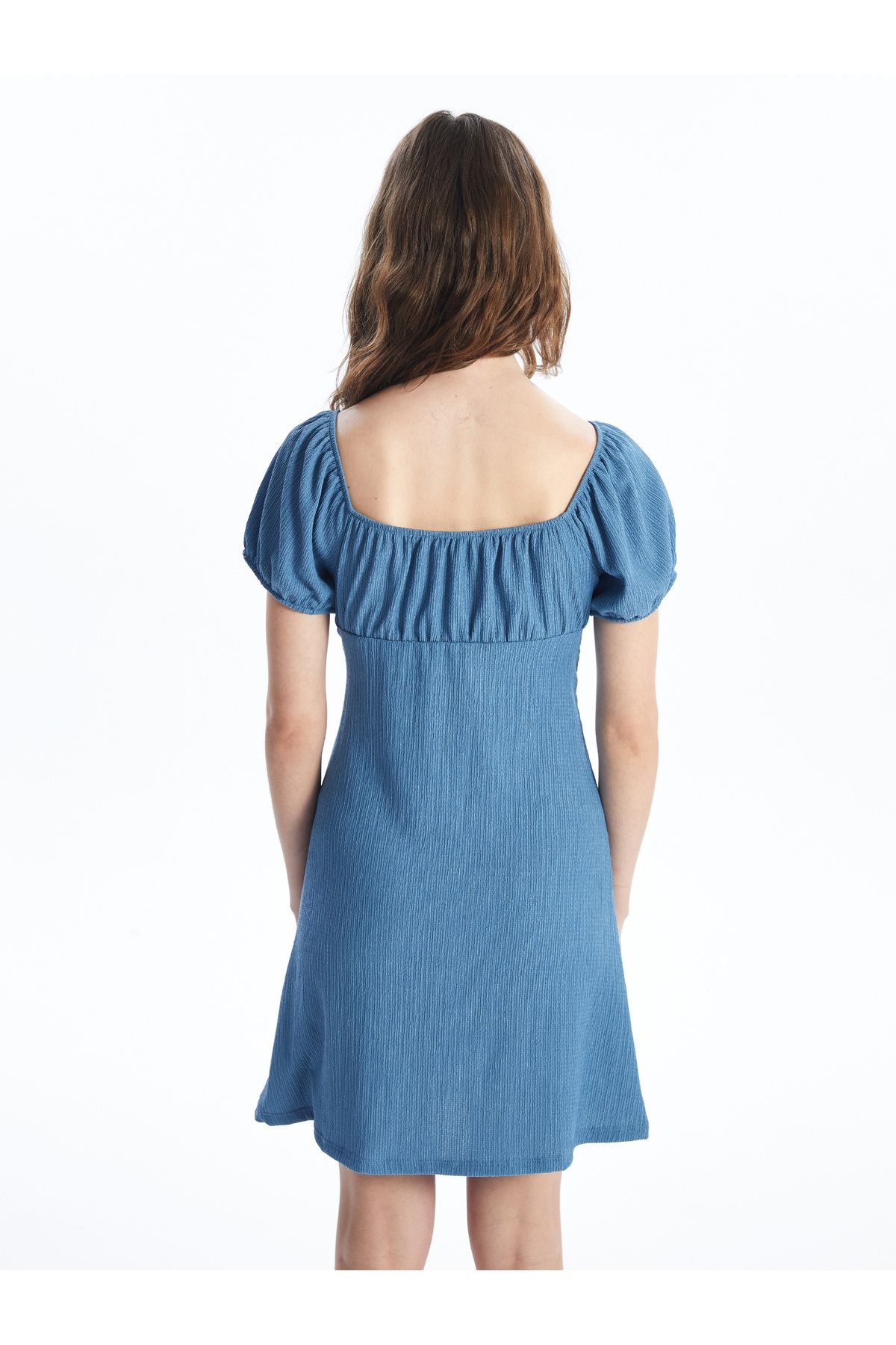 LC Waikiki-Damenkleid – U-Ausschnitt, gerader Schnitt, kurze Ärmel 5